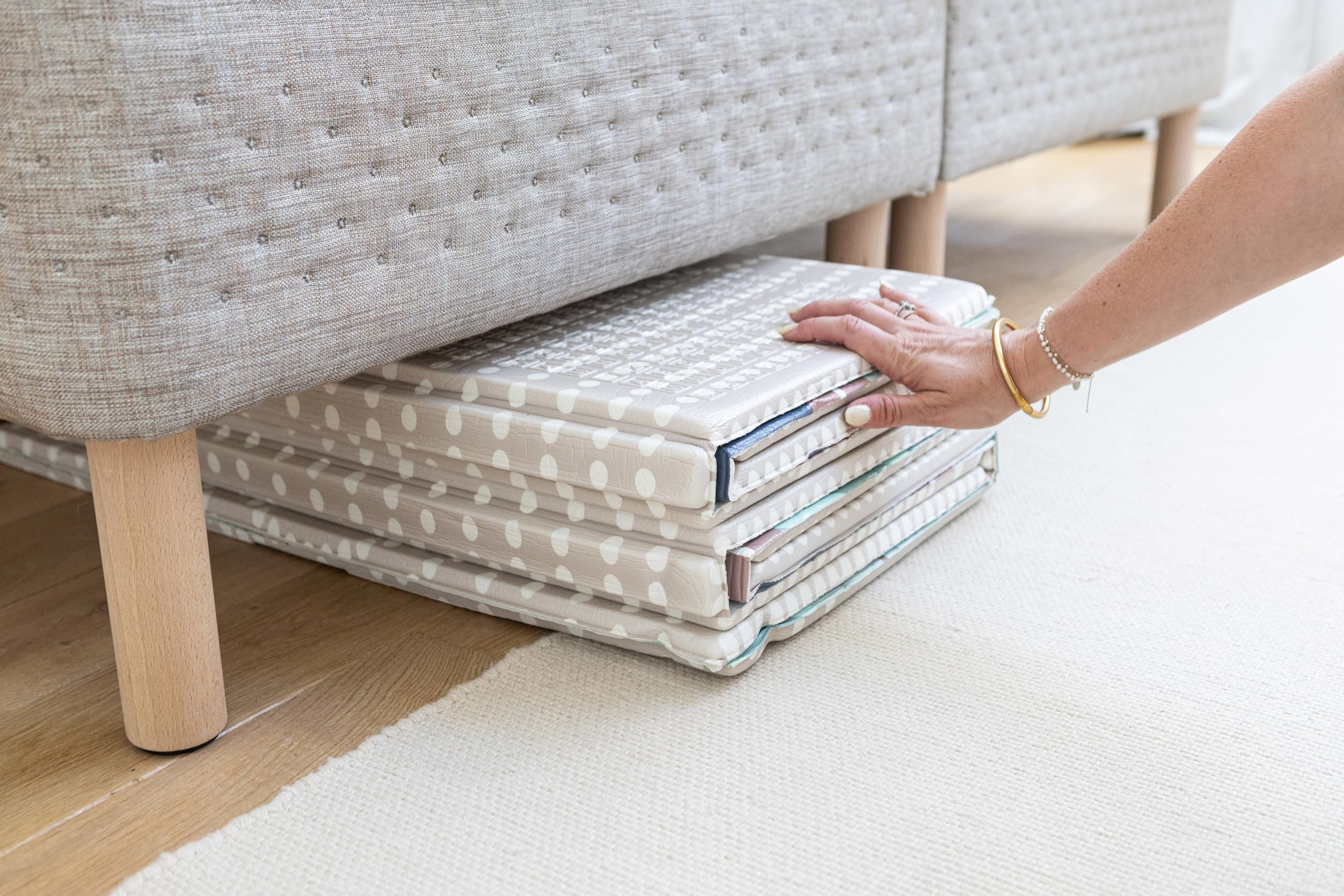 BÉABA, Tapis de Motricité XXL 200x150 cm, Tapis d'Eveil Réversible 2 Faces, Mousse Haute Densité 1,5 cm, Imperméable, Facile à Nettoyer, Pliable avec Sac de Transport, Play Life/Arch