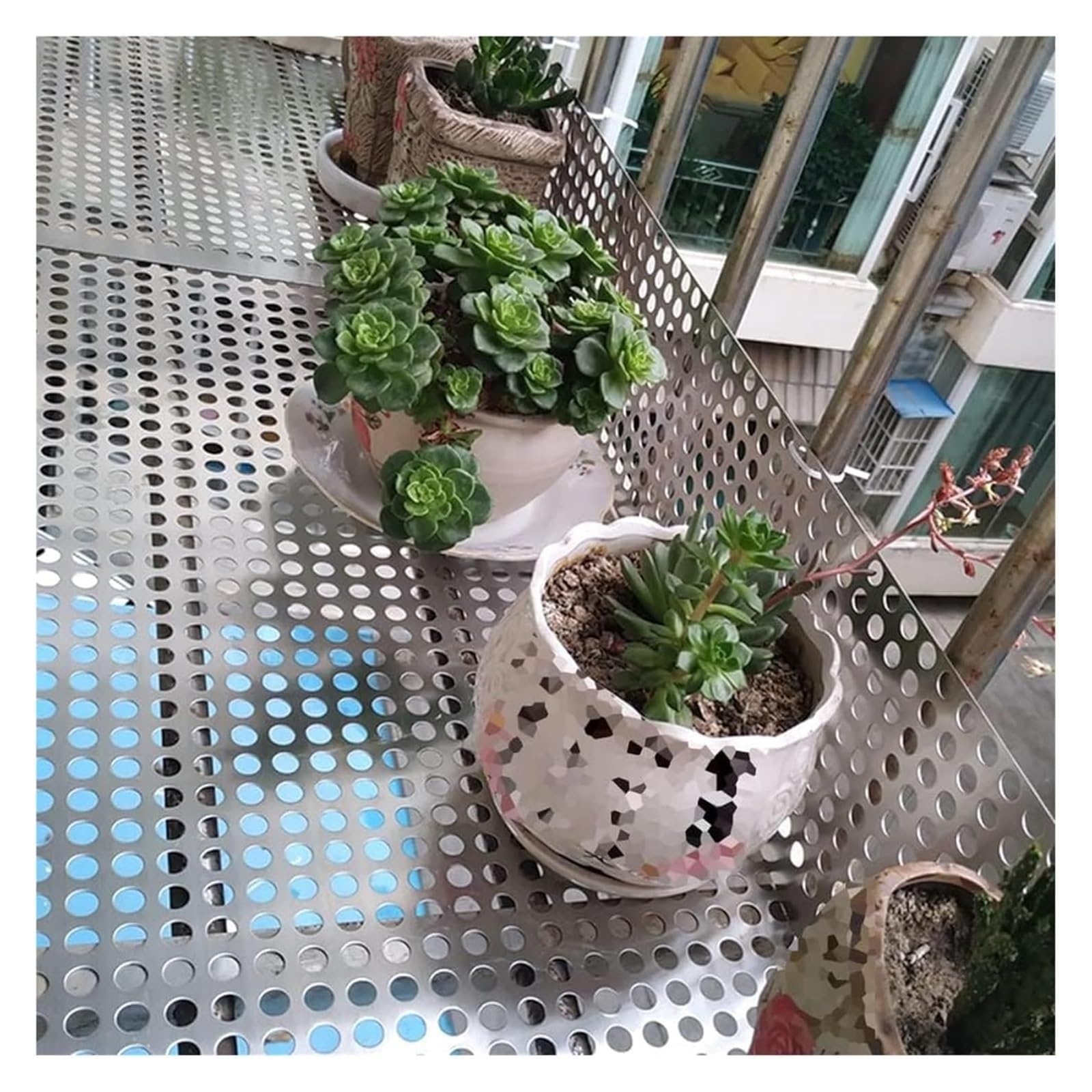 Perforierte Edelstahlplatte 15 x 50 cm, auslaufsichere Fensterdichtung, einfache Montage