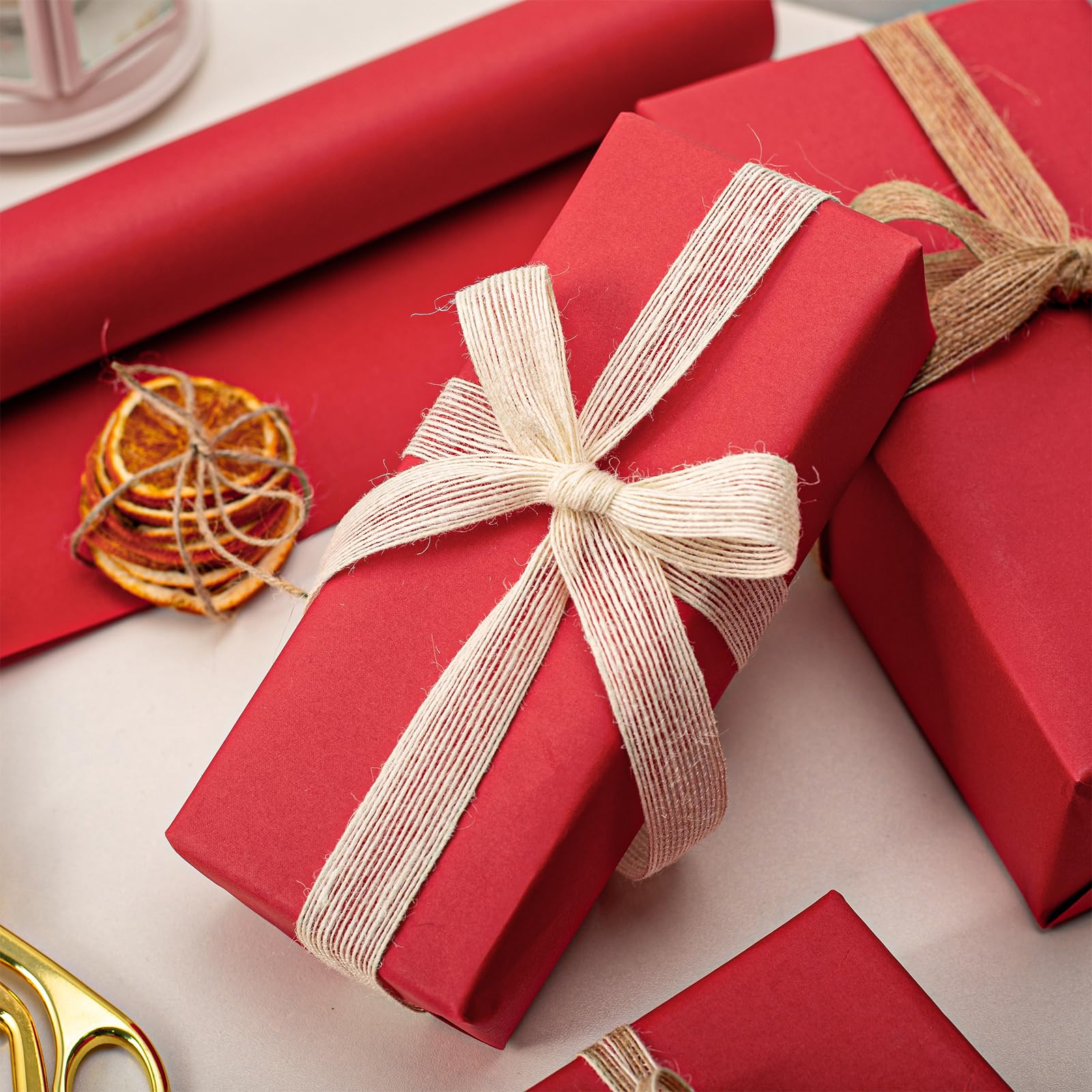 Yarcony Rollo de papel kraft para envolver regalos, papel reciclable de 17 pulgadas x 32.8 pies para envolver regalos, manualidades, ramo de flores, tablón de anuncios, suministros escolares y