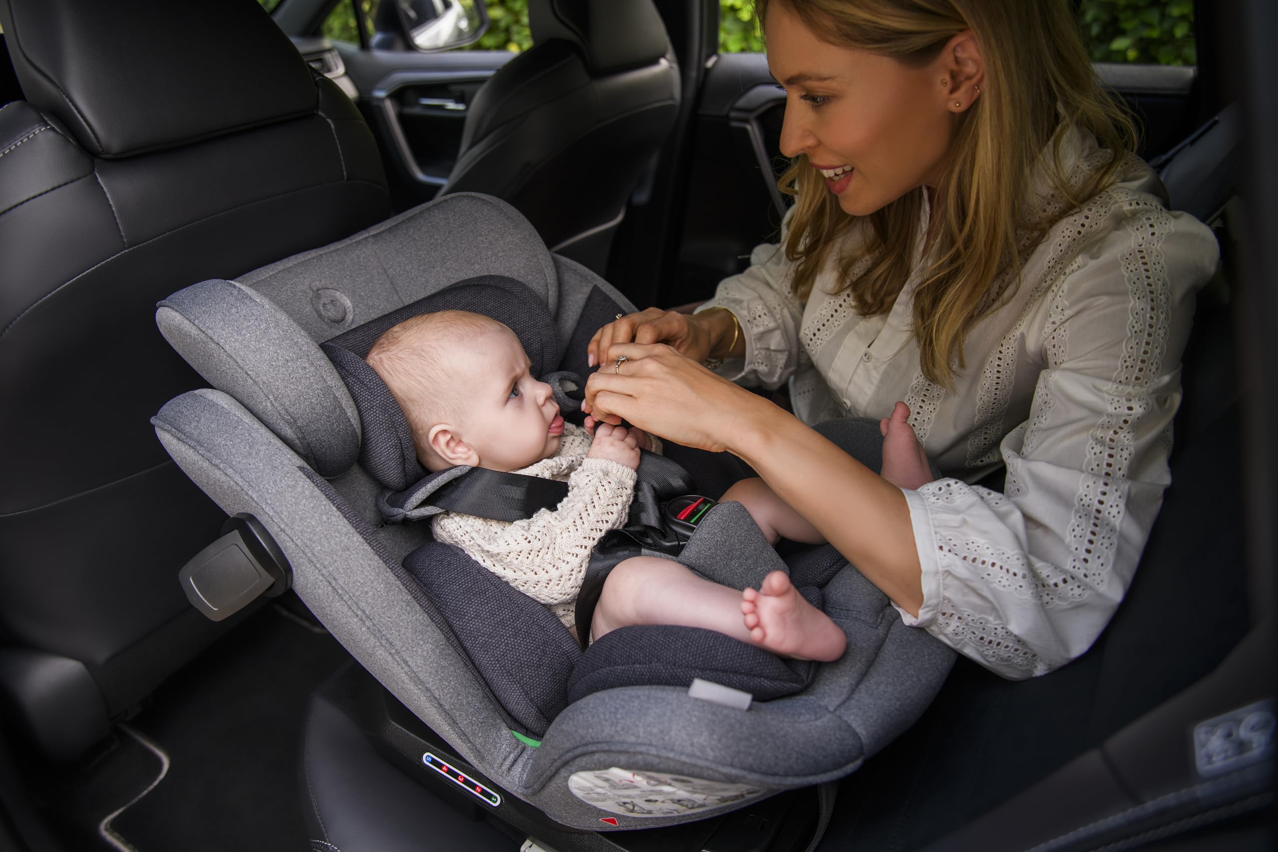 MoMi Autositz für Kinder EMI 0-12 Jahre (Gruppe 0+, 1, 2, 3, 3, Kinder bis 36 kg, 40 bis 150 cm), 360° drehbar, Einbau rückwärts: bis 18 kg, vorwärts: ab 18 kg, Befestigung mit ISOFIX und Top-Tether