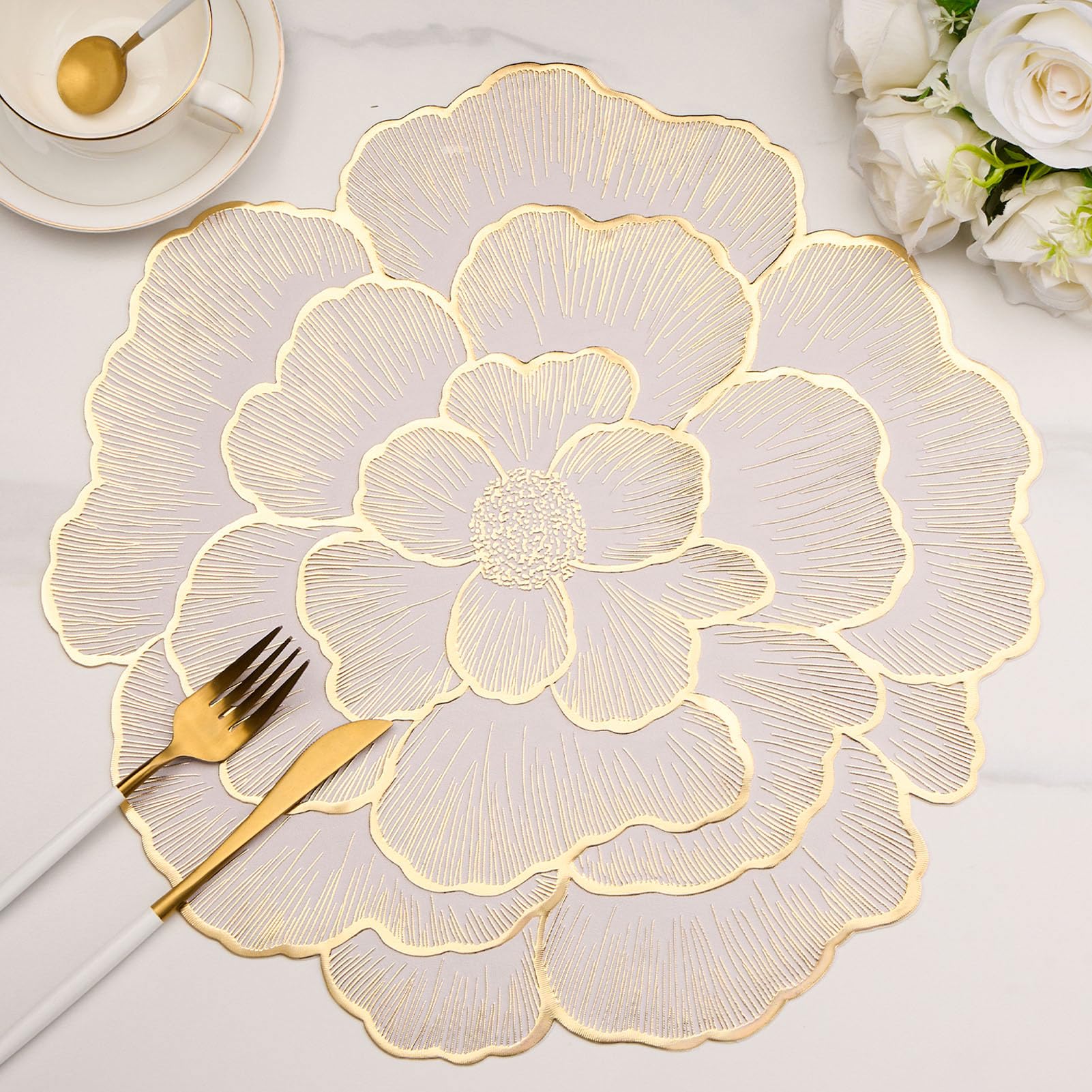 Sets de table en vinyle fleur dorée 38 cm par 6 pour décoration de salle à manger
