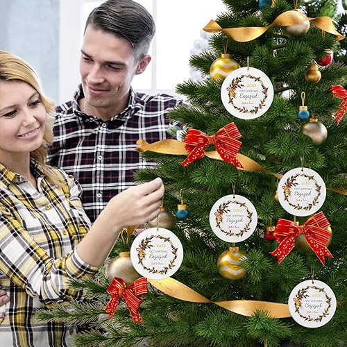 Miniatura 3 de Adorno personalizado para pareja comprometida 2023, primera Navidad para casados juntos comprometidos, adornos de Navidad personalizados, idea,