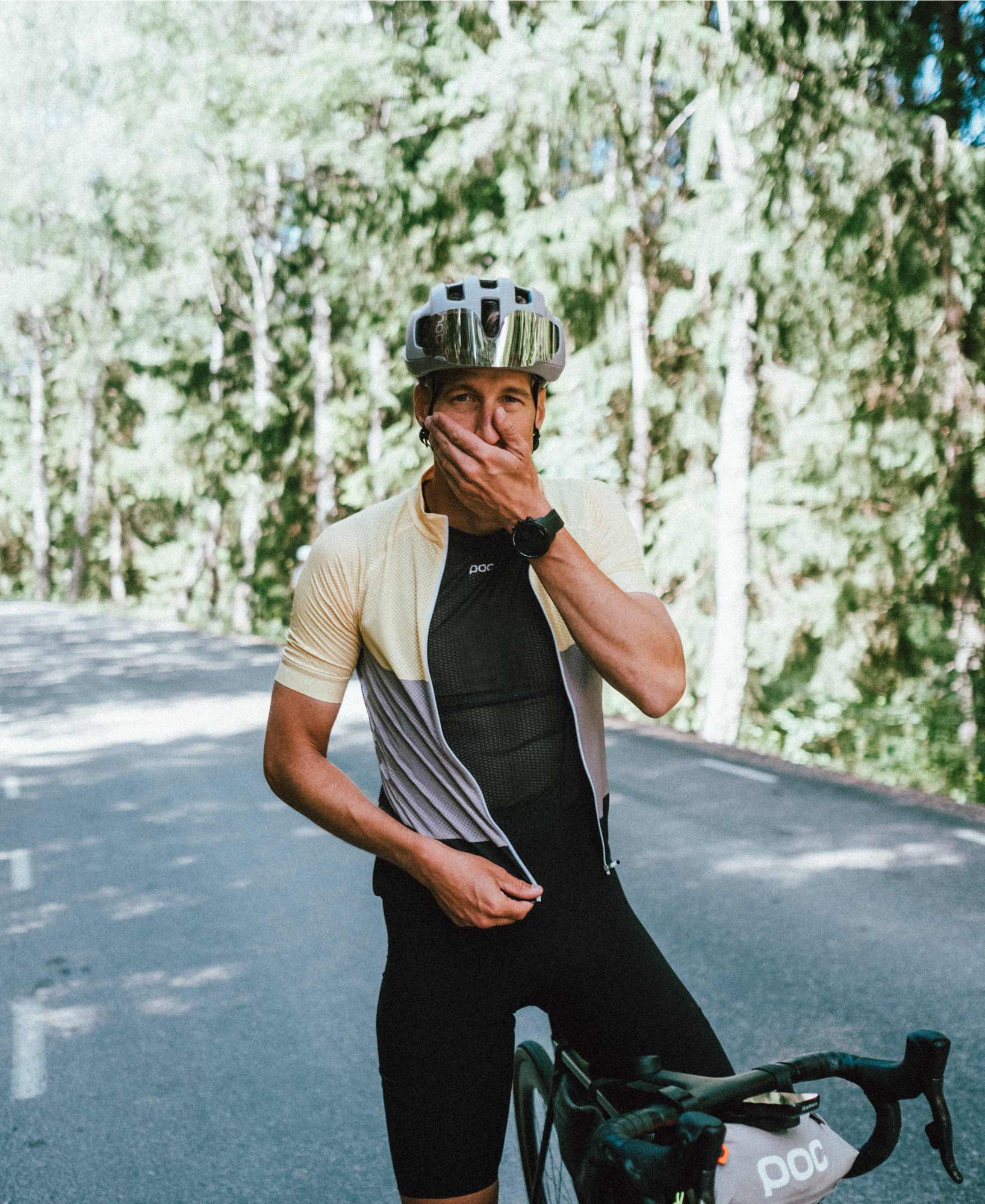 POC Essential Layer Vest Herren – leichte atmungsaktive Baselayer Weste mit Feuchtigkeitsregulierung