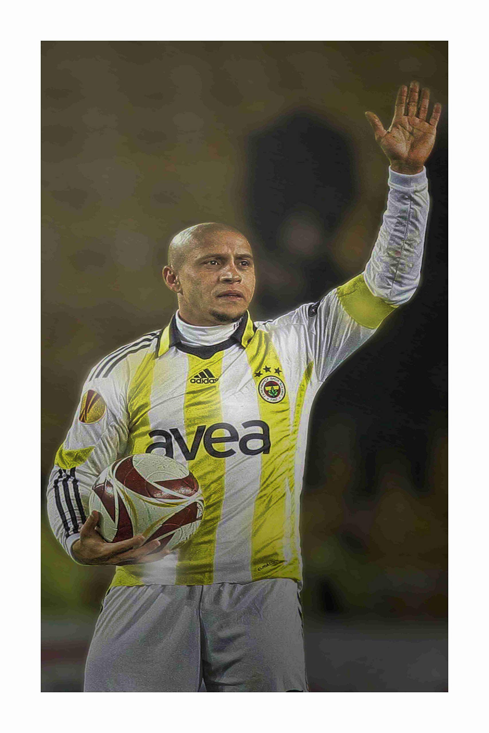 BALDAU PRINTS Roberto Carlos Footballer Wall Poster For Room (Gloss Laminated, 12X18 Inch, 300 GSM) M1