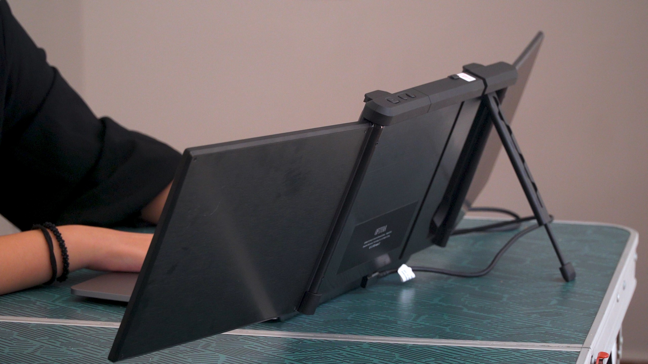 Amazon.com: Alecewey Triple Portable Monitor for Laptop Screen