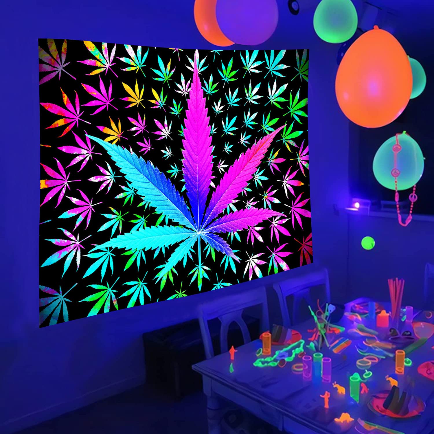 Amazon.com: VEIGIKE Cool Trippy Weed Blacklight Tapestry UV