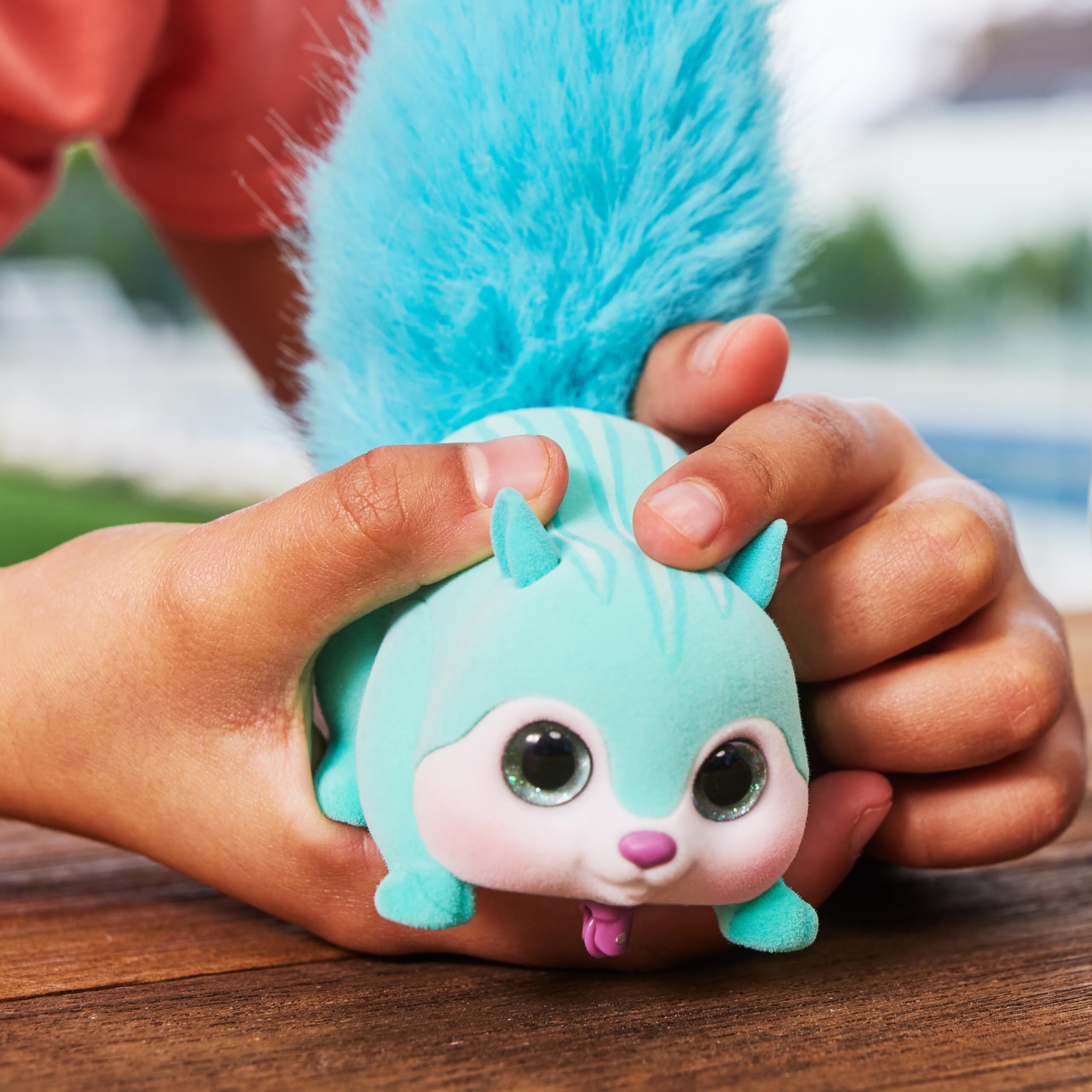 Pets Alive Scurry'n Squirrel (Rose) de ZURU – Jouet Animal Robotique Interactif, Écureuil Mobile avec Mouvements et Sons Réalistes, 2 Ans+ - 5