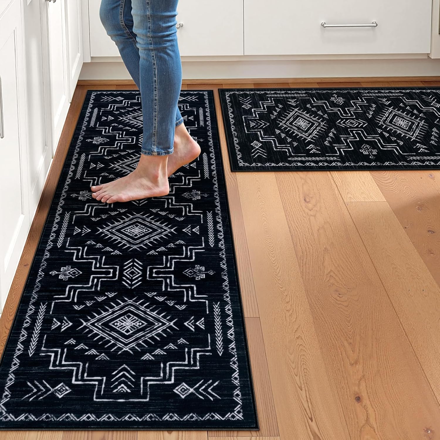 STARUIA Washable Runner Rug, 2x6 Black Runner Rugs for Hallway, Non-Slip Kitchen Runners, Western Aztec Tribal Boys Low Pile Non-Shedding Carpet for Hallways, Entryway, Bedroom, Bathroom(Black 2'x6')