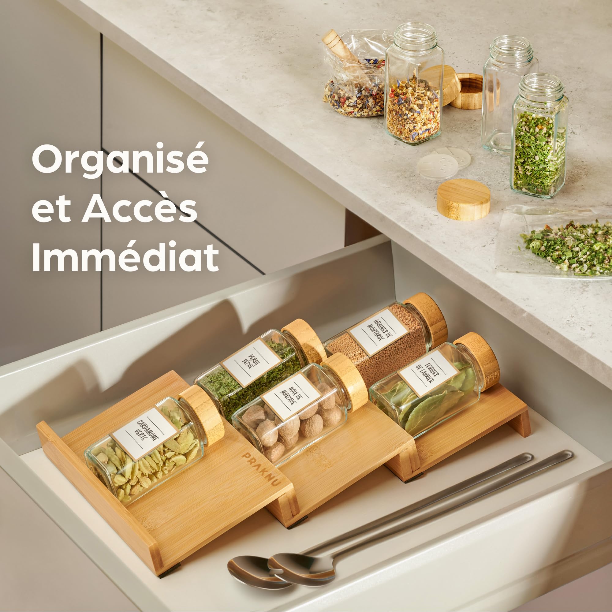Praknu Pot à Épices avec Étiquettes Réutilisables - Lot de 12 x 120ml - Hermétiques - Faciles à nettoyer - Inclus Brosse de Nettoyage & Cuillère en Bois - Bocaux à Épices