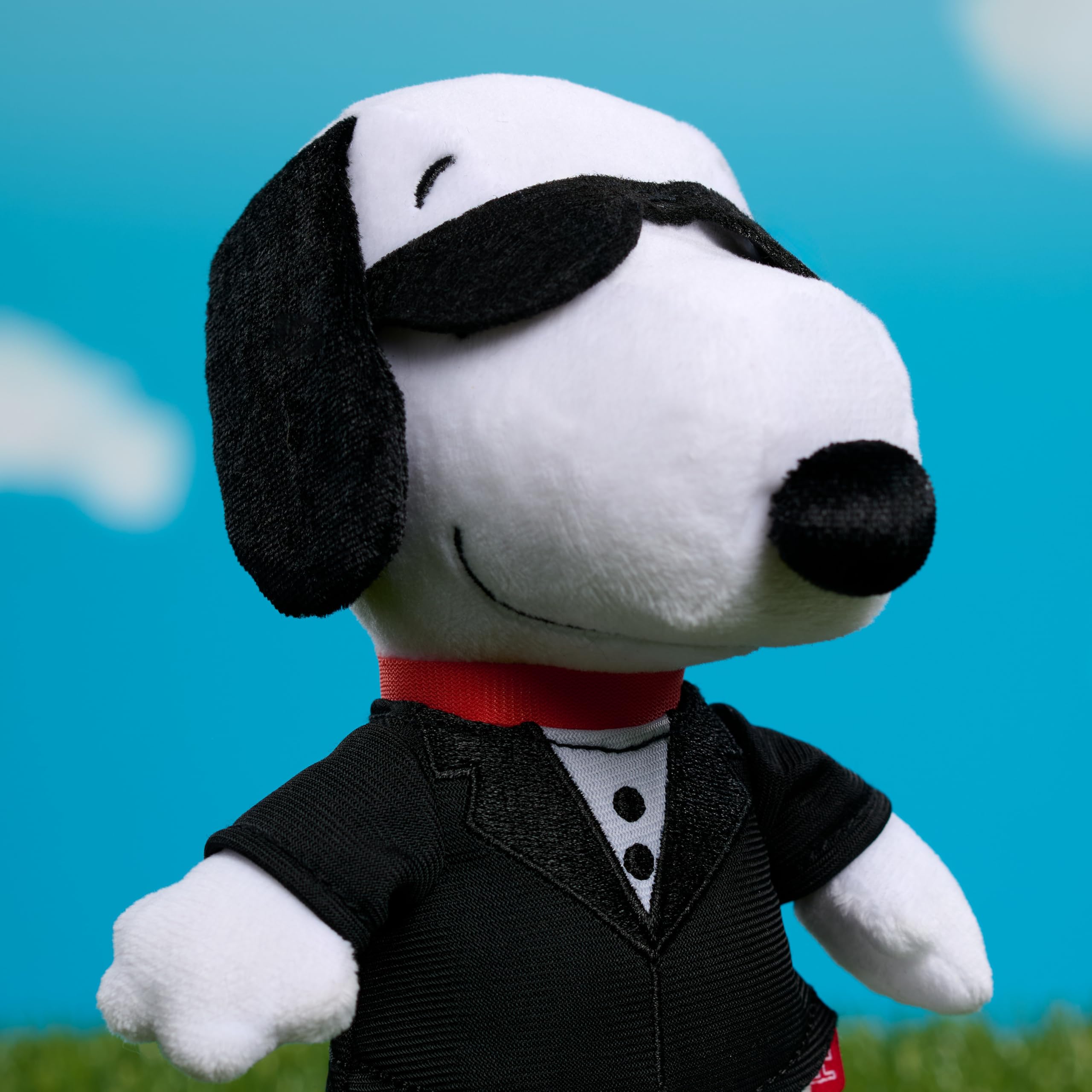 Amazon.com: Peanuts Bean Plush Snoopy Secret Agent, Easter Basket
