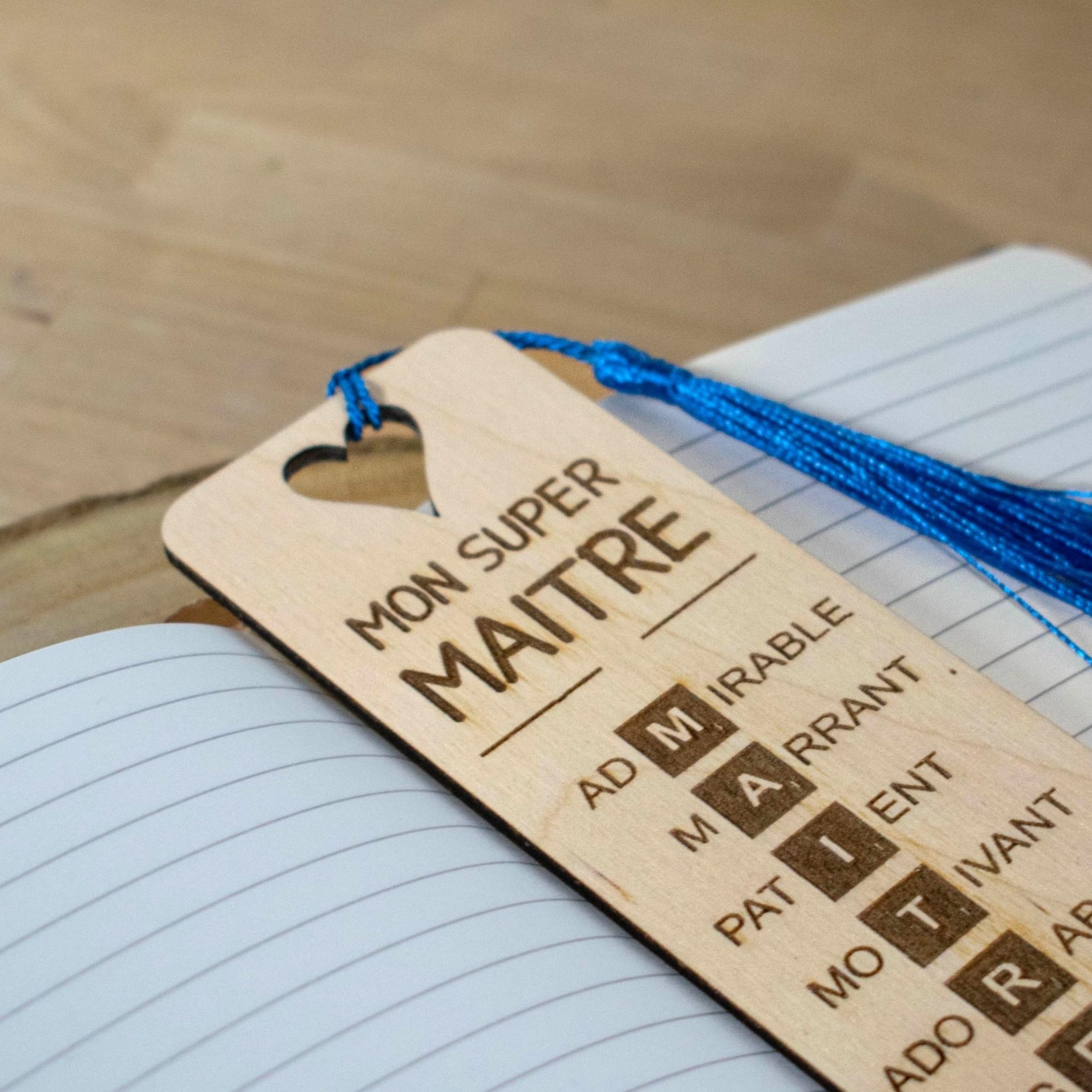 Marque-Page Bois Gravé "Maître" ERNESTINE - Cadeau Original Pour Enseignants - Fait Main En France