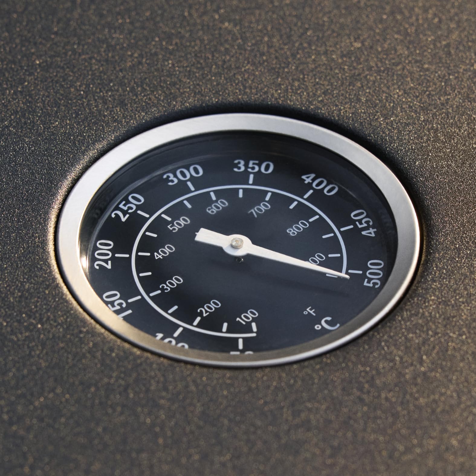WMF Pizzaiolo Pro Pizzaofen, über 450°C Backtemperatur, großer Pizzastein (Ø 40 cm), automatische Drehmechanik, integrierte Temperaturüberwachung für perfekte Ergebnisse in 90 Sek., Gas Pizzaofen