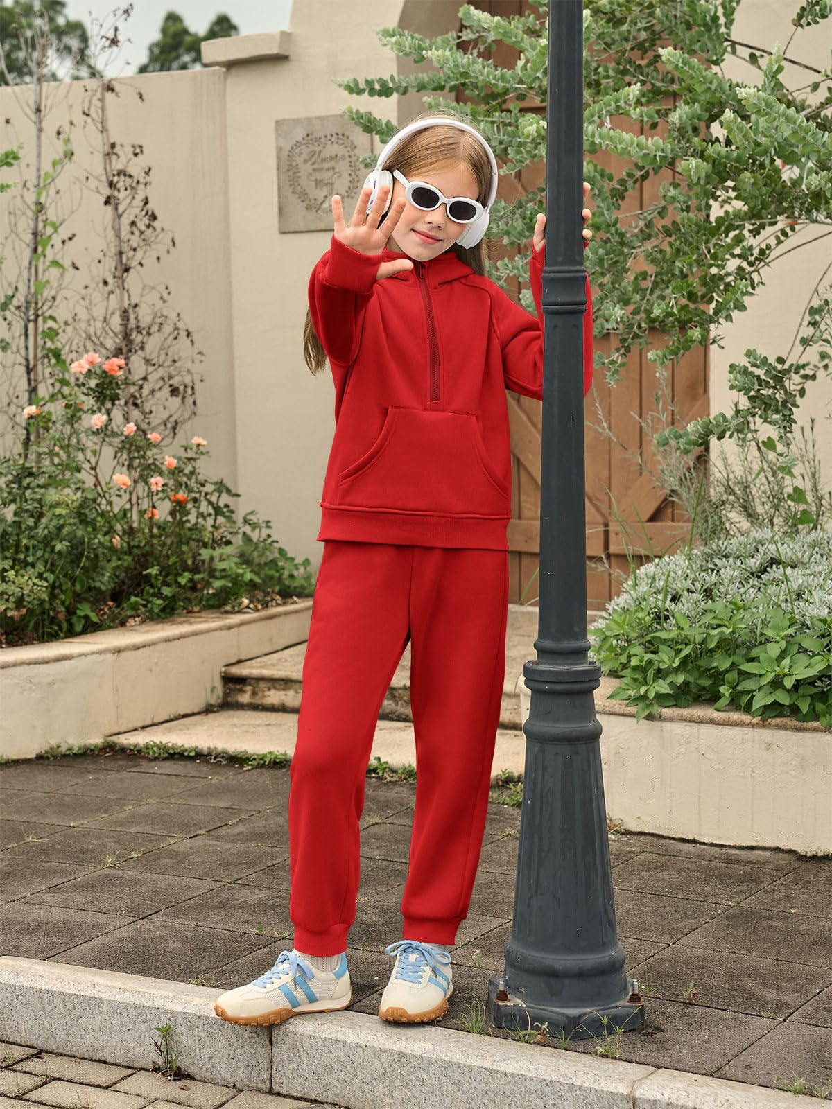 Tuta da bambina in pile con mezza zip, felpa e pantaloni della tuta con tasche