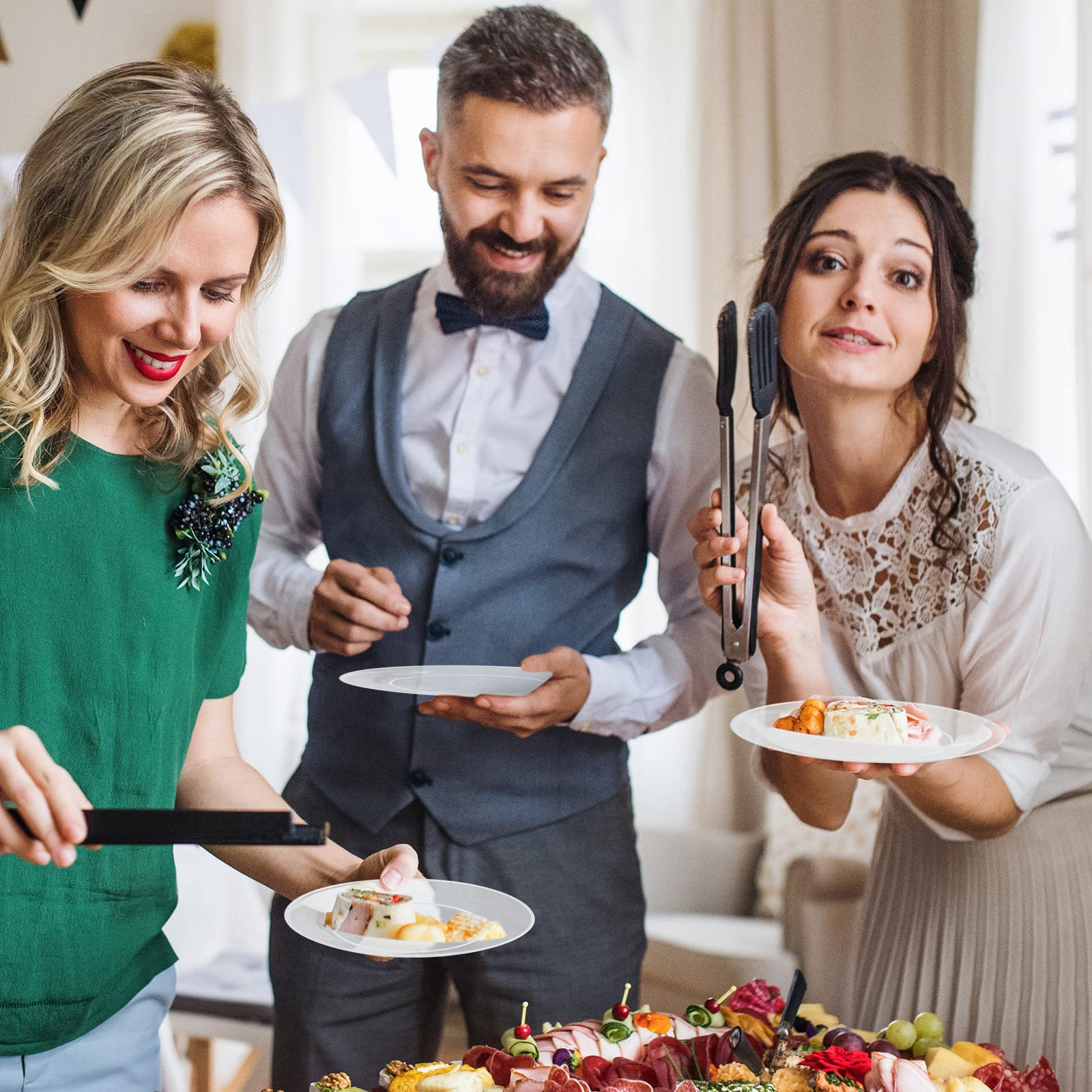 Plastic Plates Bulk Heavy Duty Hard Disposable Plates Includes 7.5'' Appetizer Plates and 10.2'' Dinner Plates for Outdoor Party Picnic Birthdays Wedding Reception (Clear,200 Pcs)