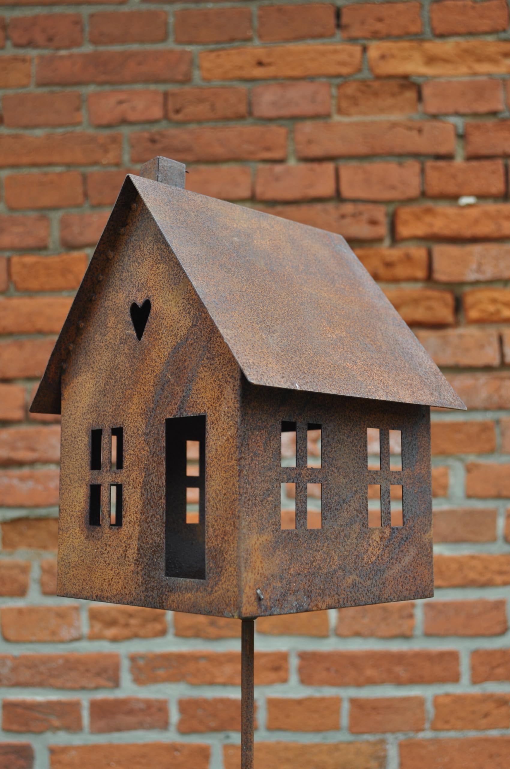 Vogelhaus Futterstelle Haus zum Stellen Laterne Metall Rost Deko Kerzenhalter Vogel Wildvögel