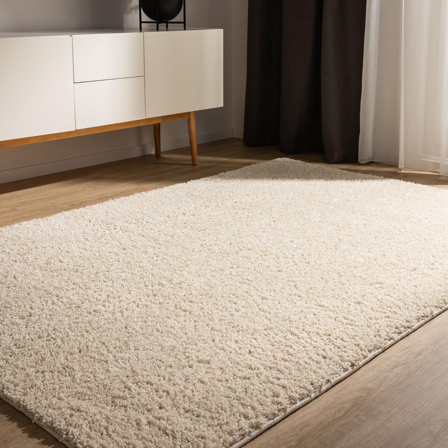benuta Basic Hochflorteppich Teppich Wohnzimmer Sohari - Creme 160x230 cm - Minimalistischer Look - Weich & Waschbar - Für Schlafzimmer, Flur oder Esszimmer - Geeignet für Fußbodenheizung