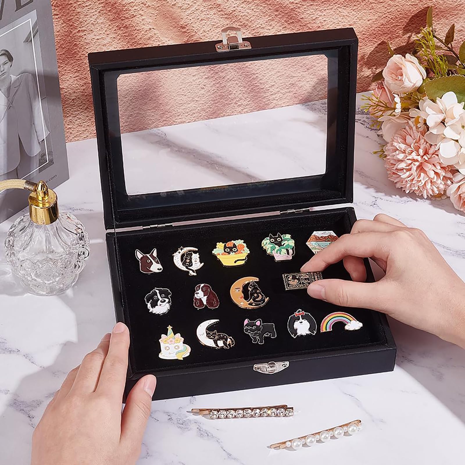 Amazon.co.jp: Lakymisy ピンバッジ 缶バッジ 収納ケース 大容量 缶