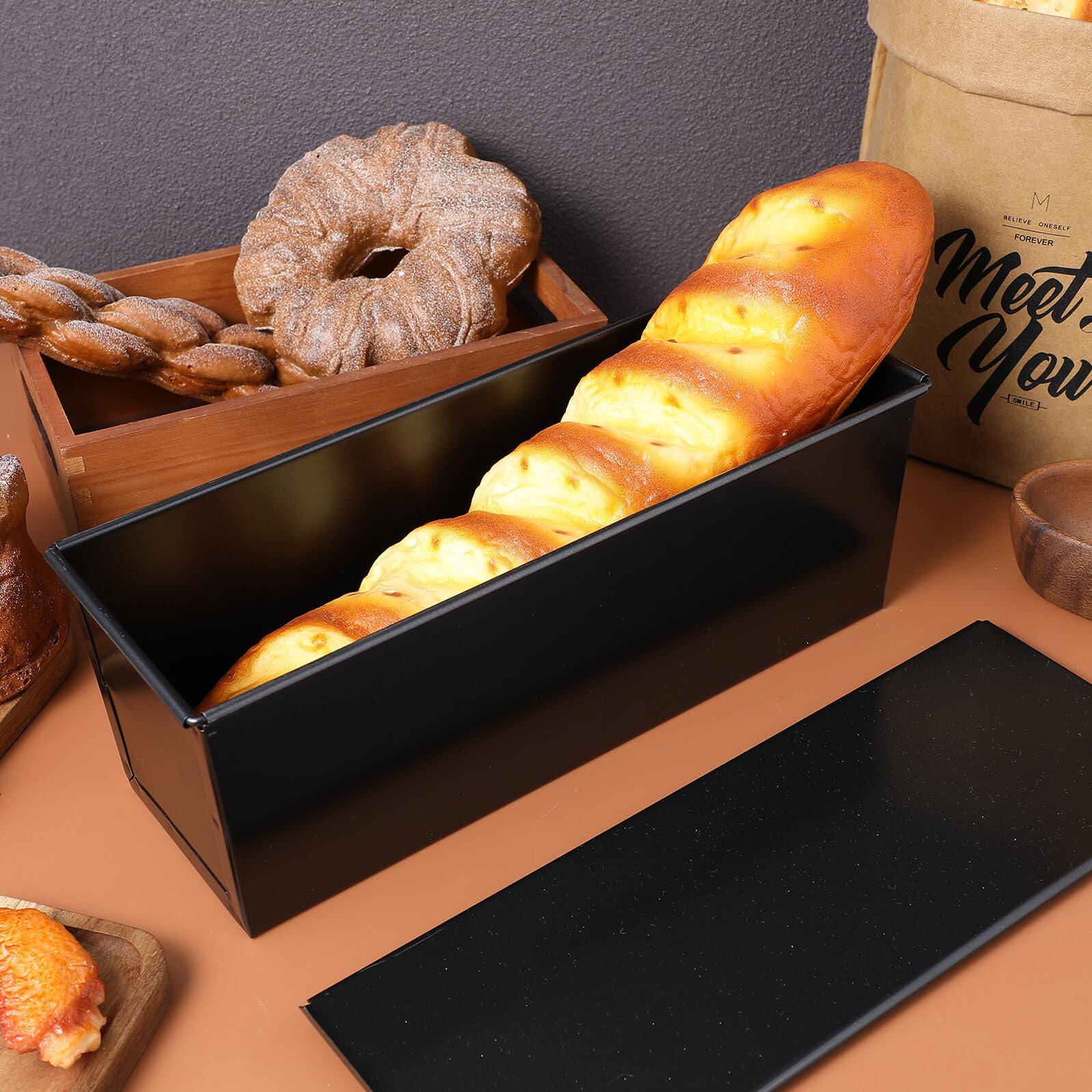 BESPORTBLE Molde para Hornear Pan Rectangular con Tapa Antiadherente de Acero Inoxidable Negro, Diseño con Agujeros Base y Bordes Envueltos, Adecuado para Horno y Panadería