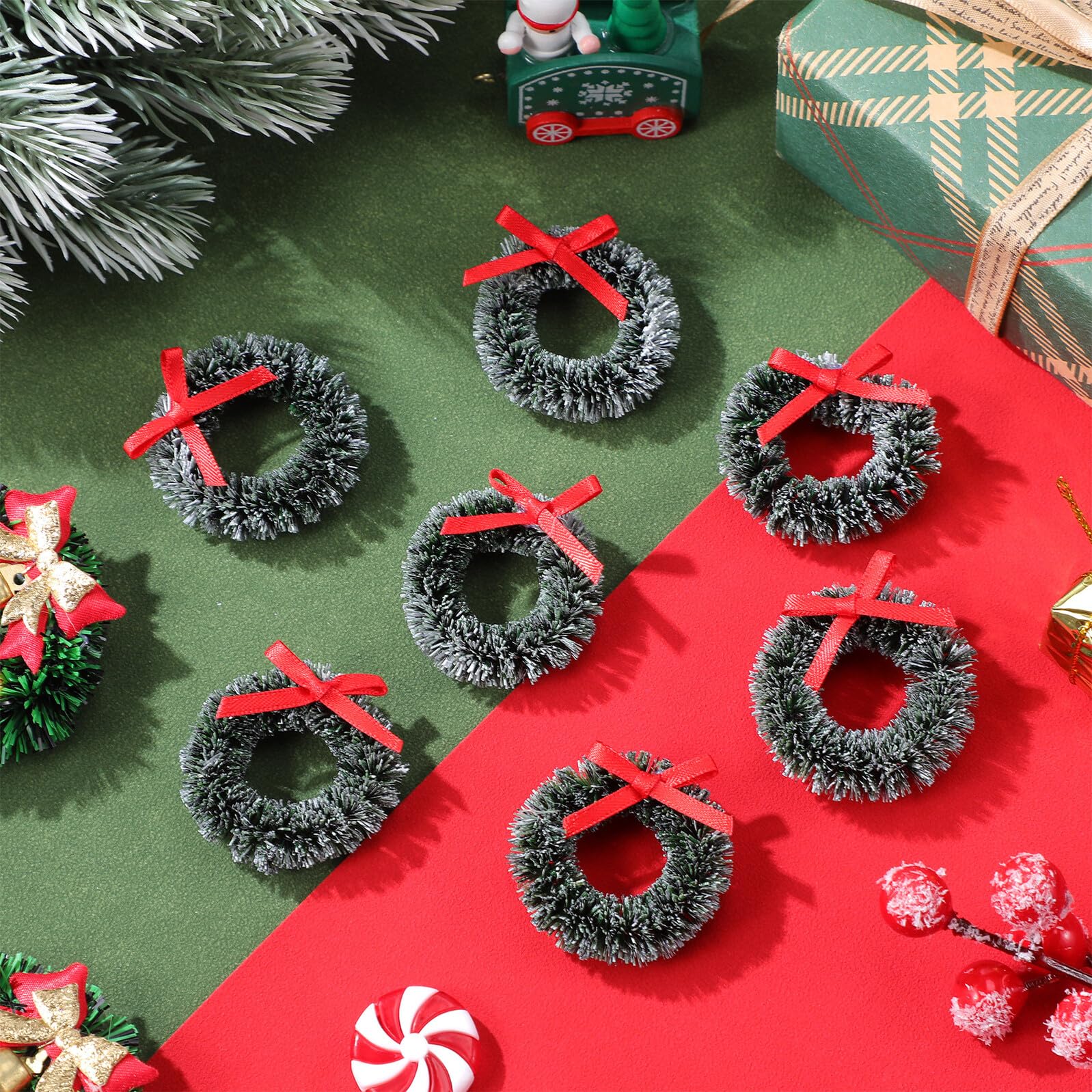 20 Piezas Guirnaldas Navideñas Mini Decorativas para Puertas y Casas de Muñecas Guirnaldas Simuladas para Decoración Navideña Festiva