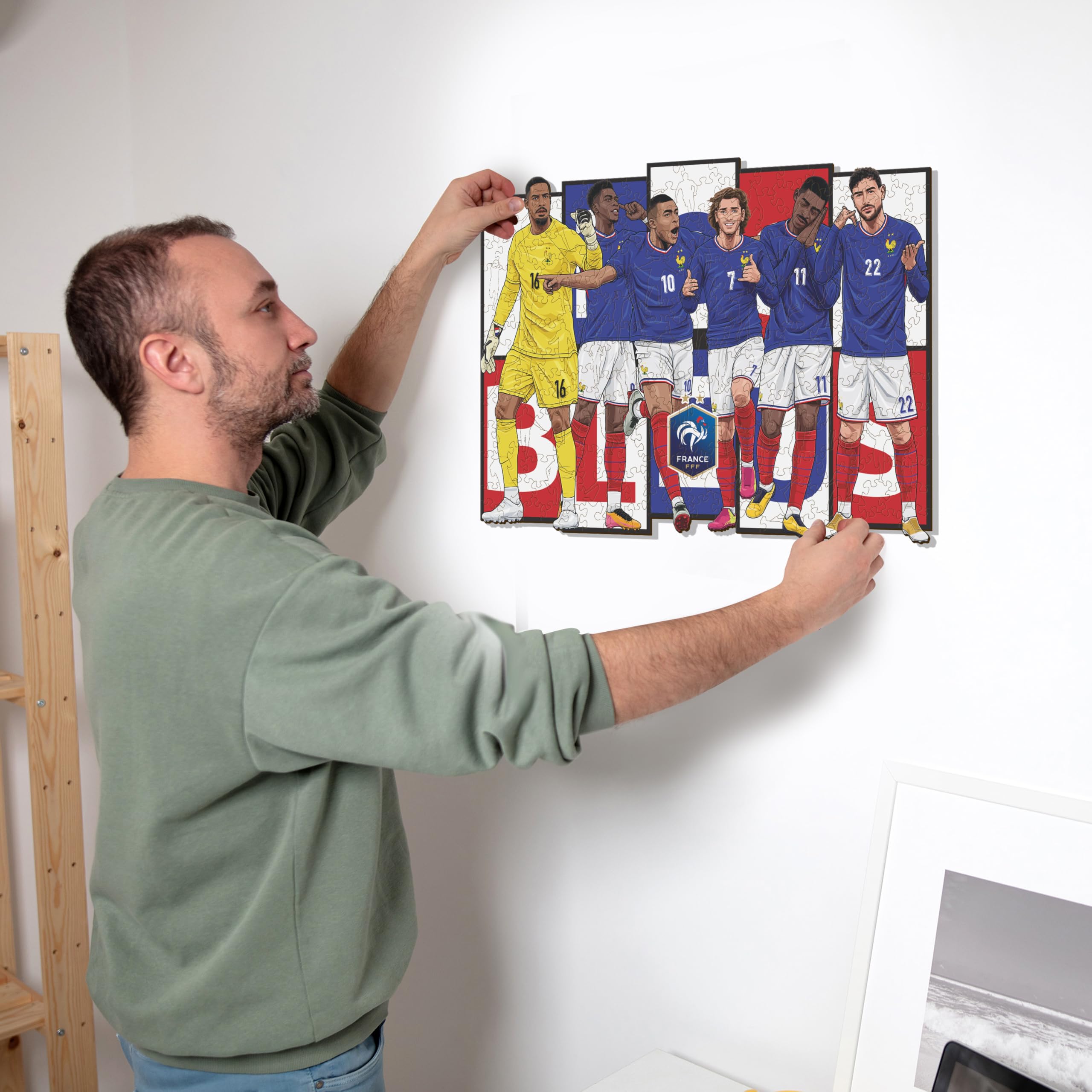 Iconic Puzzles - 6 Joueurs Équipe de France, Puzzle en Bois sous Licence Officielle, 100% Durable, Taille S, 150 pièces