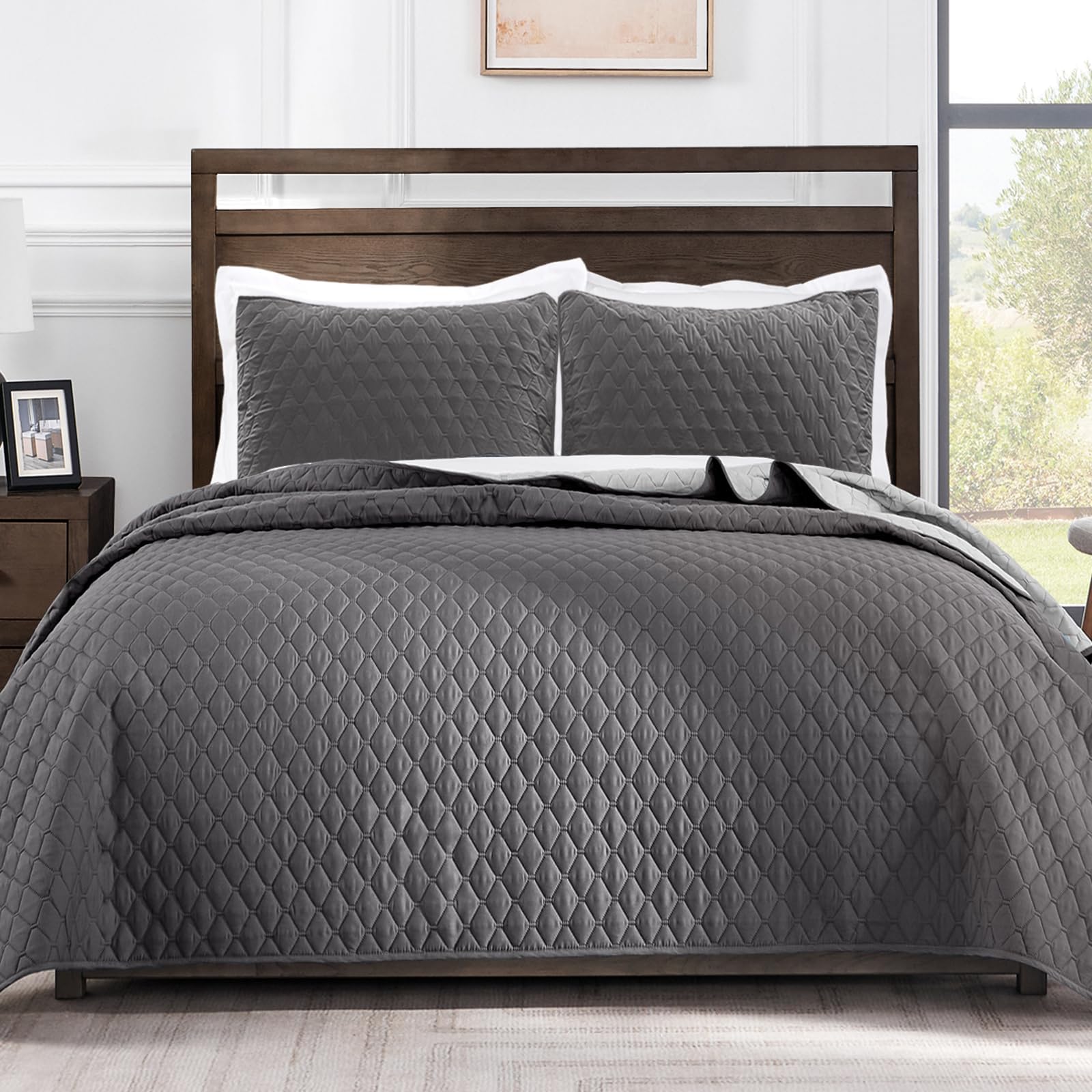 Exclusivo Mezcla Ultrasonic Reversible Full Queen Quilt Bedding Set with Pillow Shams, Lightweight Quilts Queen Size, Soft Bedspreads Bed Coverlets for All Seasons - (Grey, 90"x96")