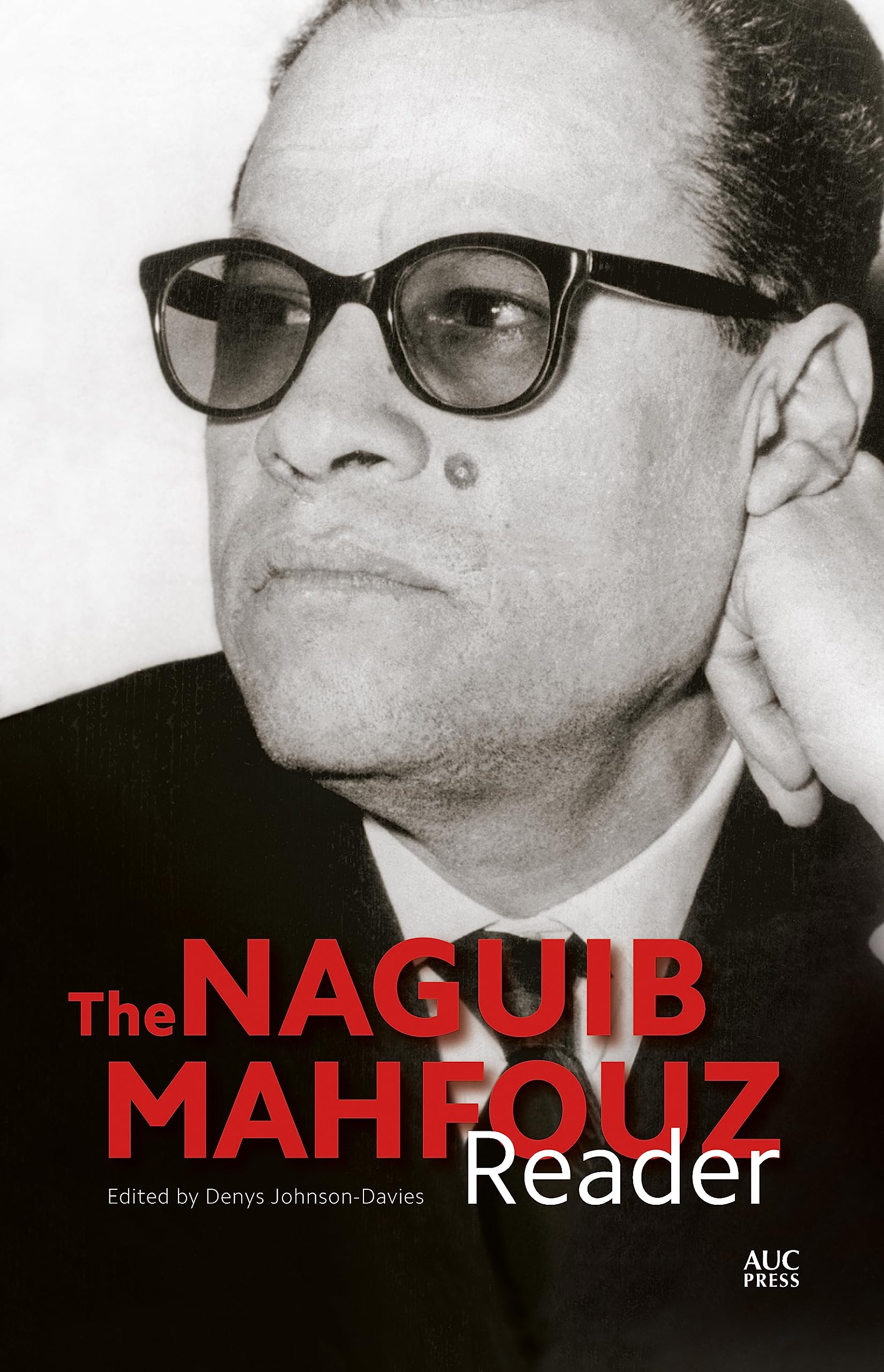 The Naguib Mahfouz Reader (Modern Arabic Literature)