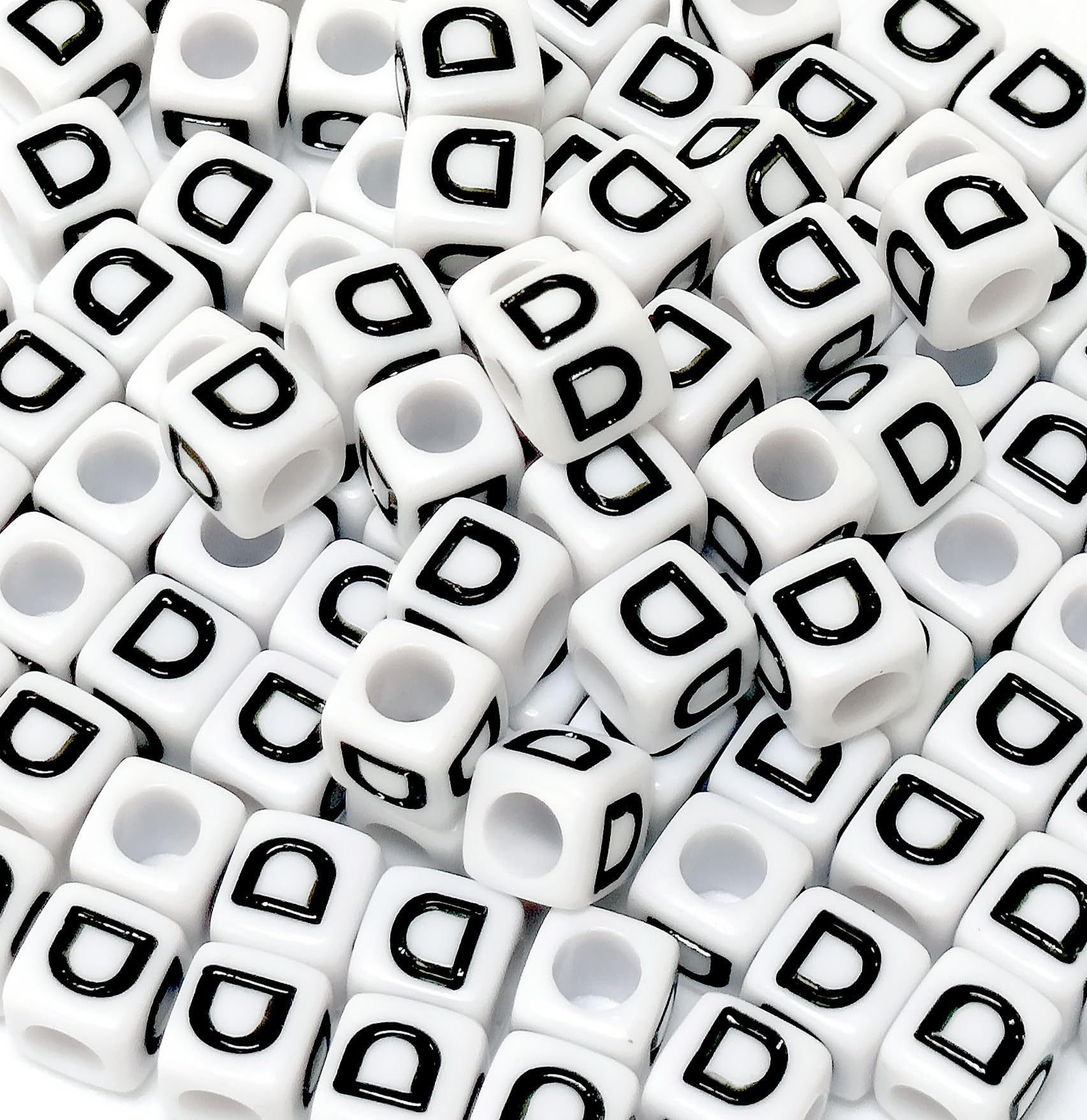 XIENBAOFU 500PCS Letter Beads White Square Acrylic Alphabet Beads Letter D Bead for Jewelry Making Bracelets Necklaces Key Chains DIY 6X6mm