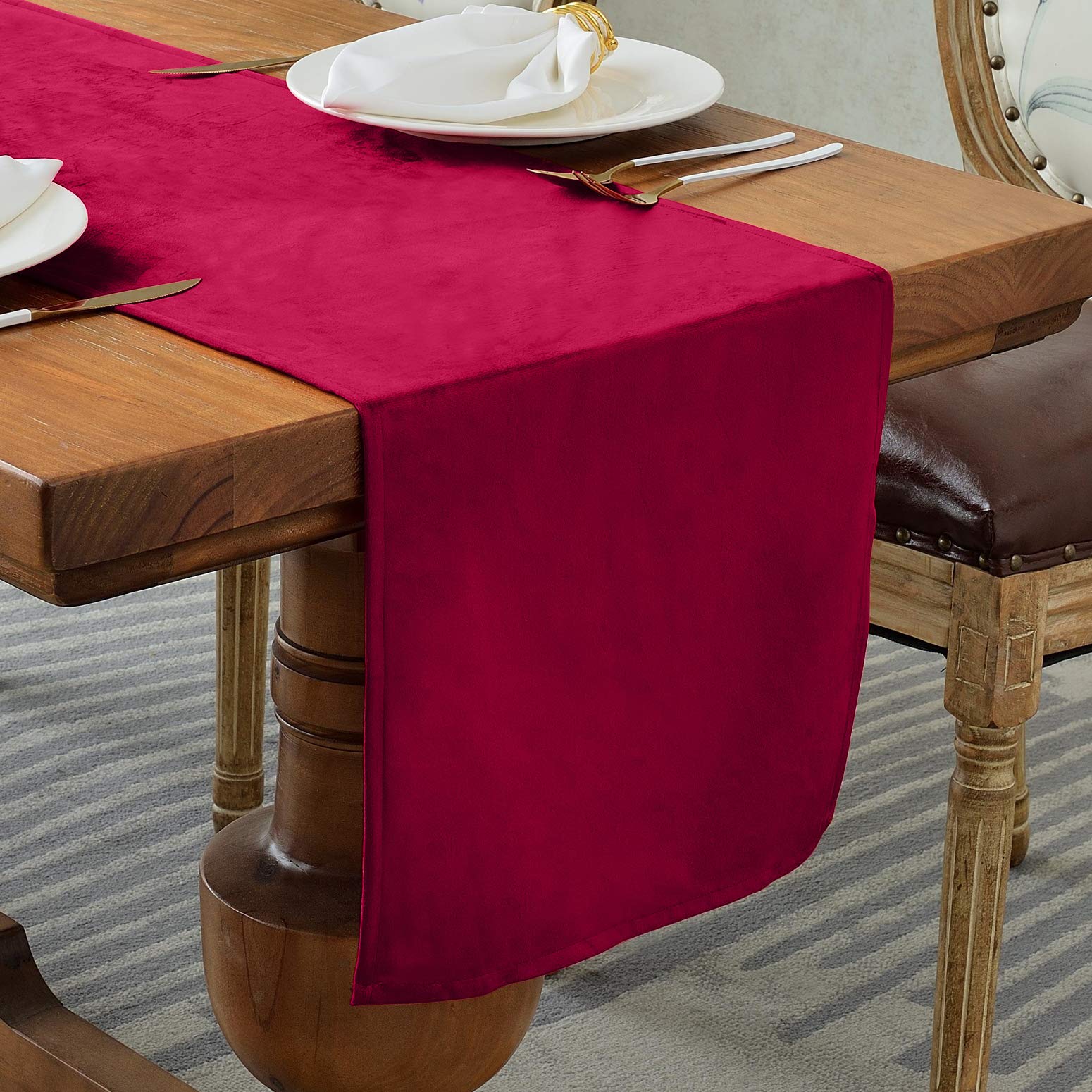 BALCONY & FALCON Table Runner Velvet Red 35x300cm — image 1