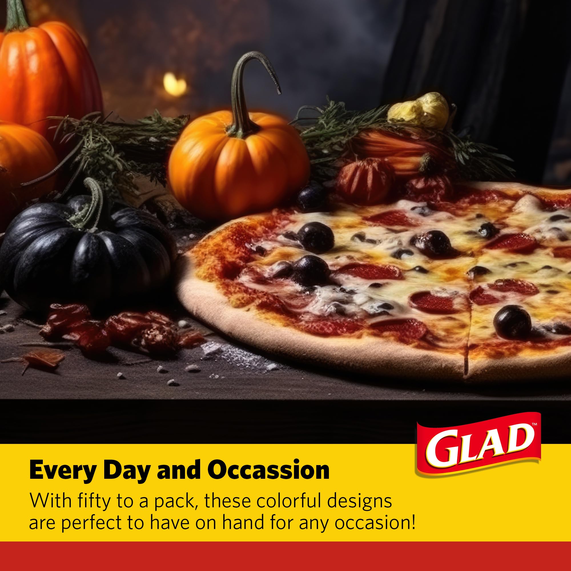 Glad Everyday Lot de 24 assiettes carrées jetables en carton avec motif feuillage tombant, résistantes aux coupes, passent au micro-ondes pour tous les aliments et un usage quotidien, 25,4 cm, 20