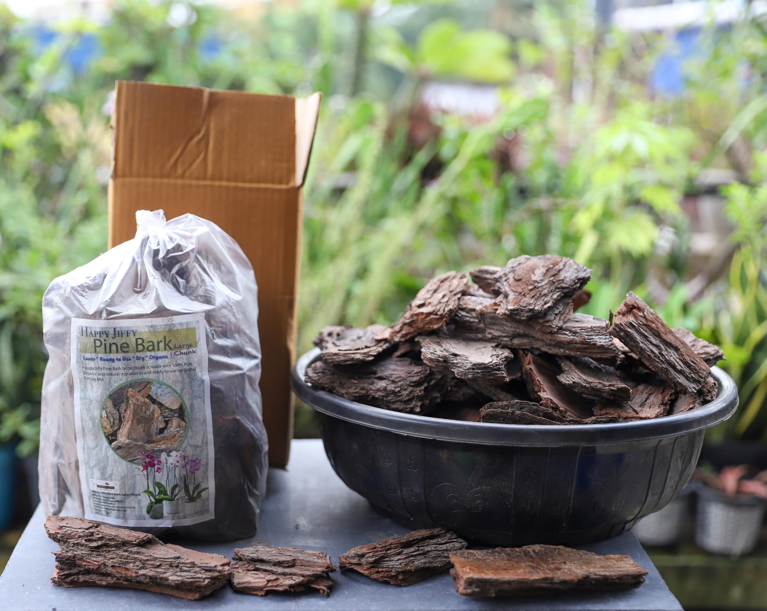 Happy Jiffy Premium Pine Bark (2-6 inches) Chunk. Ideal for Aerial Rooted Orchid. (5 L, 750g)