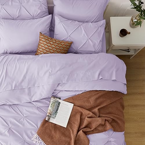 Miniatura 5 de Bedsure Juego de edredón de color morado claro tamaño King, juego de ropa de cama King de 7 piezas, ropa de cama con pintuck en una bolsa, juego de