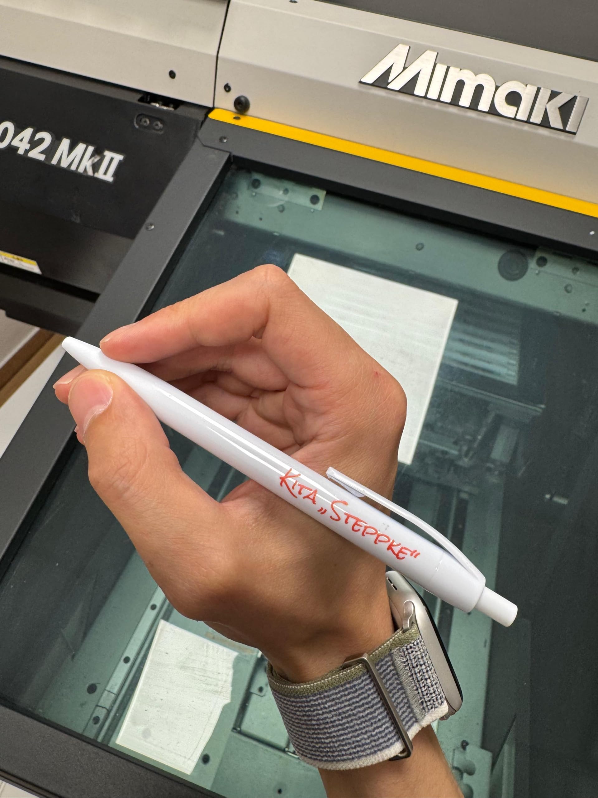 Générique Lot de 100 Stylos Publicitaires Personnalisés avec Logo et Texte – Stylo à Bille en Couleur – Impression UV Haute Qualité – Idéal pour Entreprises, Événements, Mariages et Cadeaux (Blanc)
