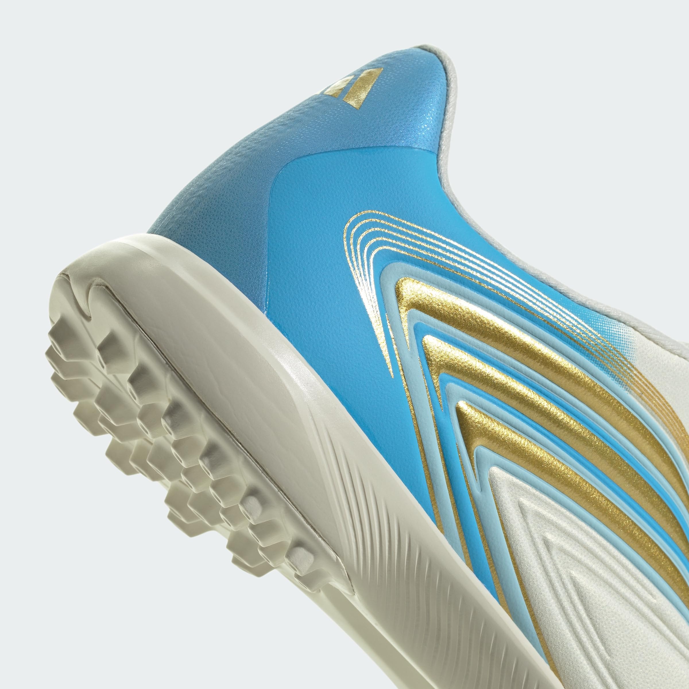 adidas Uniseks - dzieci F50 Messi League Laceless Turf Football Kids Shoes, ivory/semi blue burst/icey blue, 31 EU