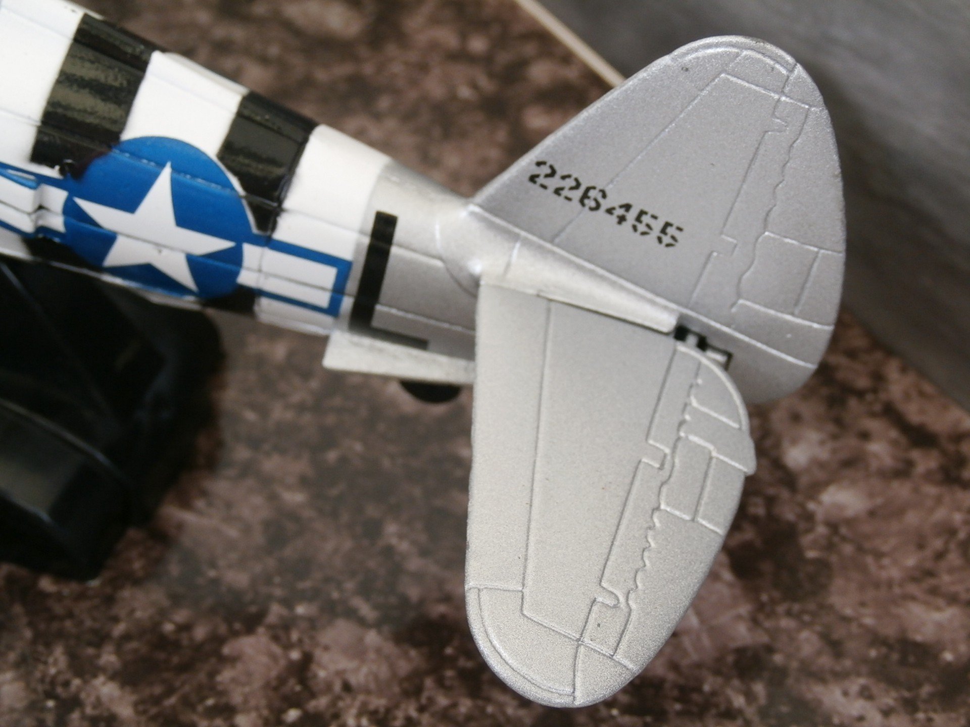 Amazon | P-47 サンダーボルト ダイキャスト【1：48】 | プラモデル 通販