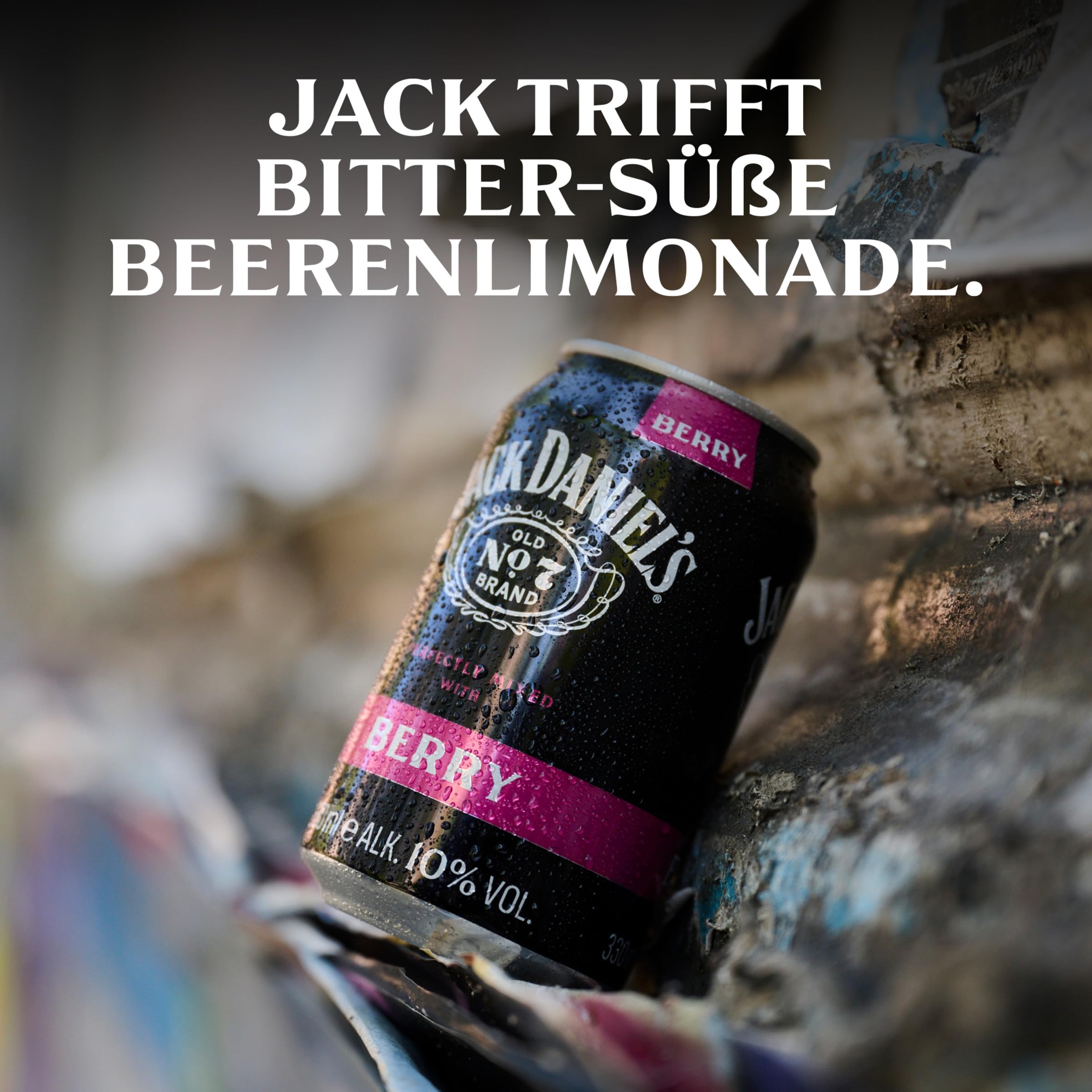 Jack Daniel's Jack & Berry - Tennessee Whiskey - Whiskey Noten treffen auf bitter-süße Beerenlimonade - 12x 0.33l / 10% Vol.