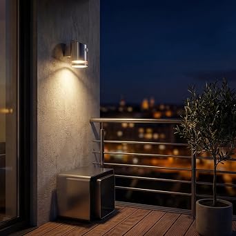 Smartwares Outdoor Solar Wall Light with Motion Sensor – Warm White Light – 75 lm LED – Waterproof – Wireless – Solar Lighting for Entrance, Terrace, Facade or Pathway – 10.045.82 [Energy Class A++]