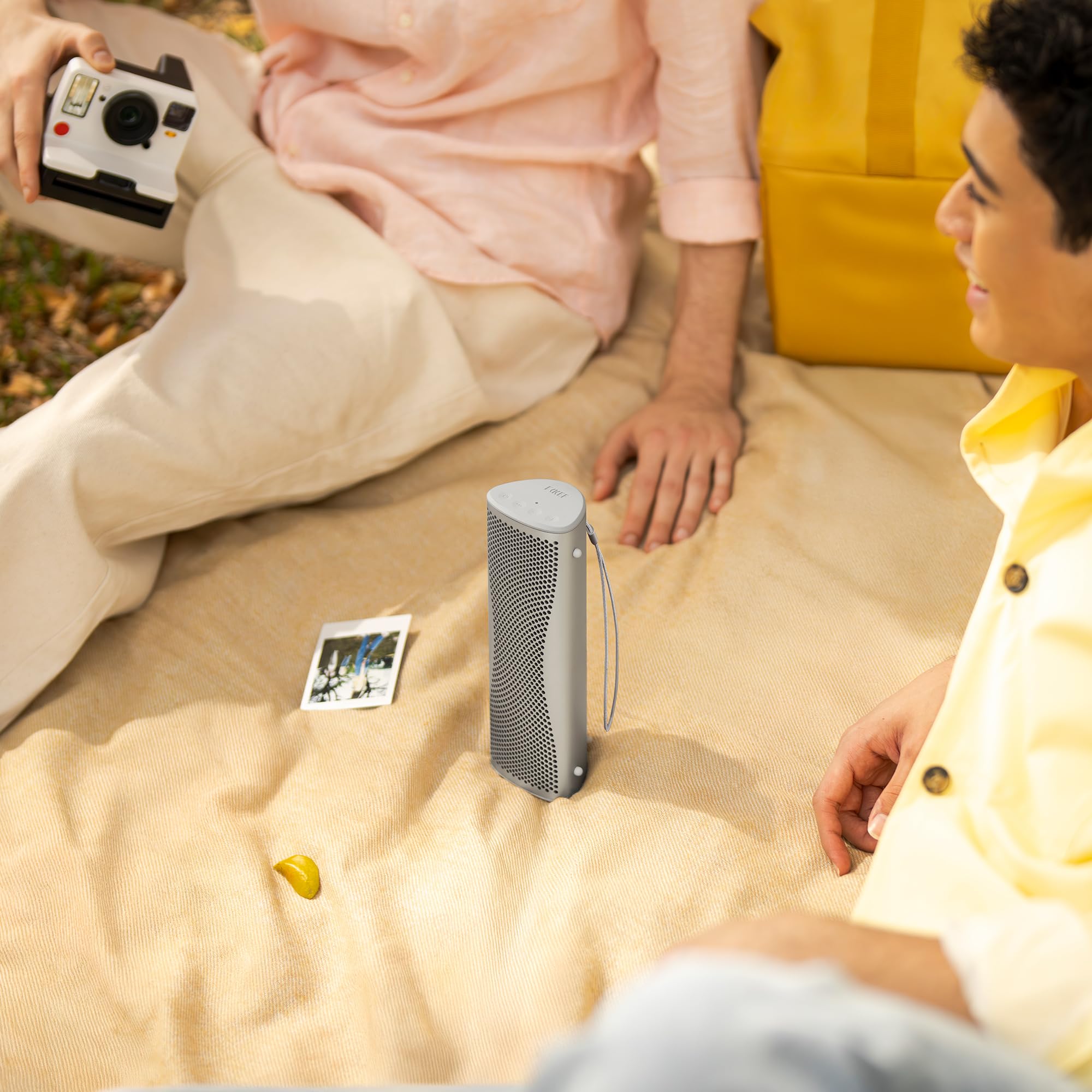 KEF Muo – Enceinte Bluetooth Puissante, Argent | Portable sans Fil | Bluetooth 5.4 aptX Adaptive | USB-C | Certification IP67 Étanche | 24 h d’autonomie | Maison, Extérieur & Voyage