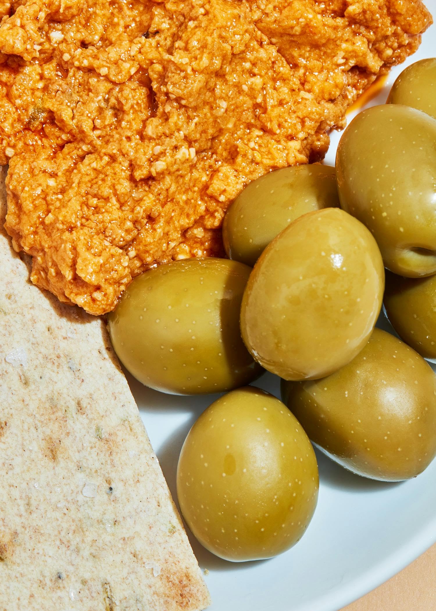KoRo - Olives vertes Bio avec noyau 6 x 400 g - Sans conservateurs - Goût piquant intense - Grand format