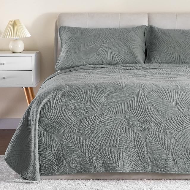 3 Piece Leaf Stitched Bedspread Quilted Blanket Set King Size filled with Cotton, Premium Bedding Comforter Coverlet Set, Soft Microfiber Coverlets with Embroidered Leaf Pattern  Gray