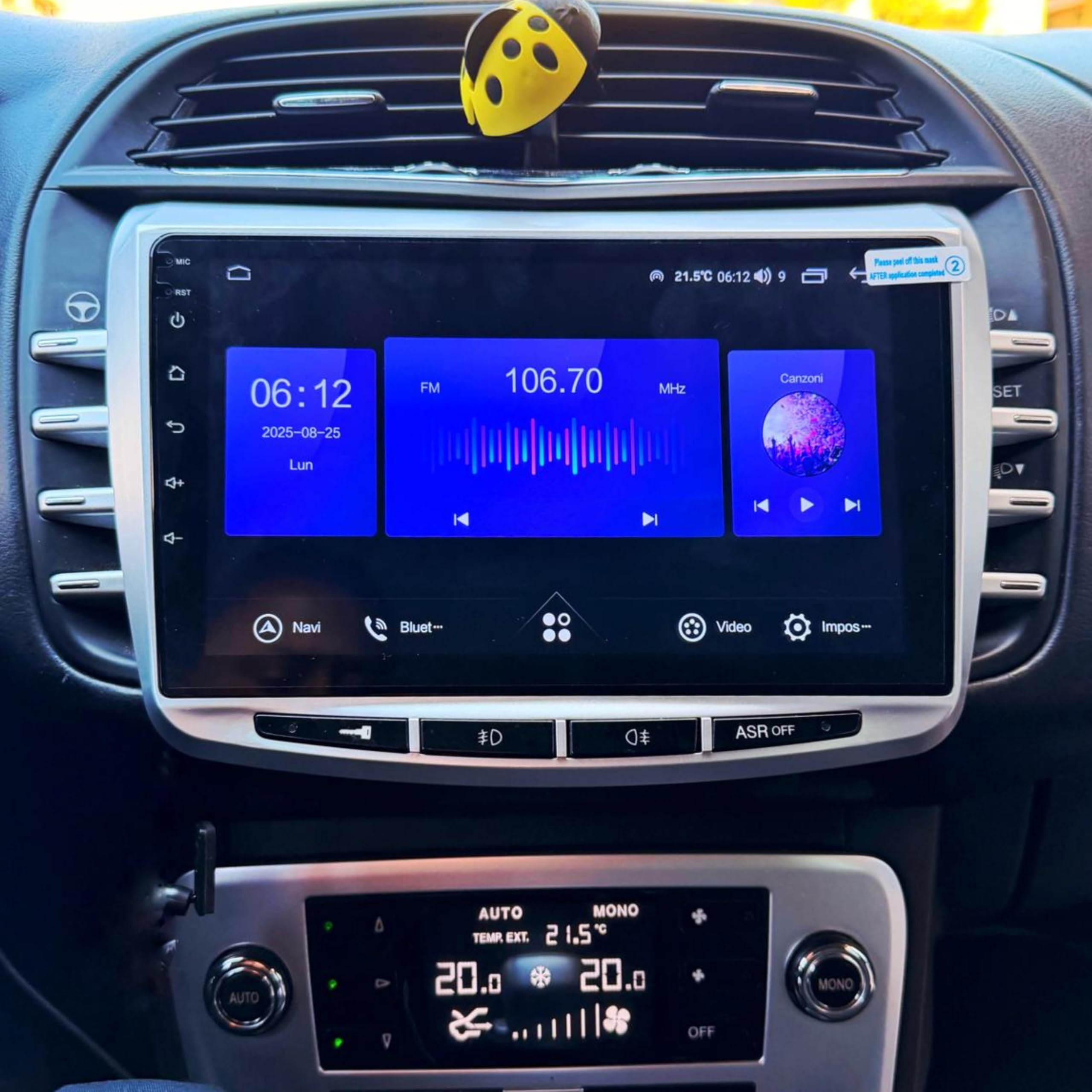 VIBEX Autoradio 9 Pollici per Lancia Delta 2008-2014 con Wireless CarPlay e Android Auto, Touchscreen HD, Navigatore GPS, Bluetooth, WiFi,USB, Comandi al Volante (Originale senza Navigatore)