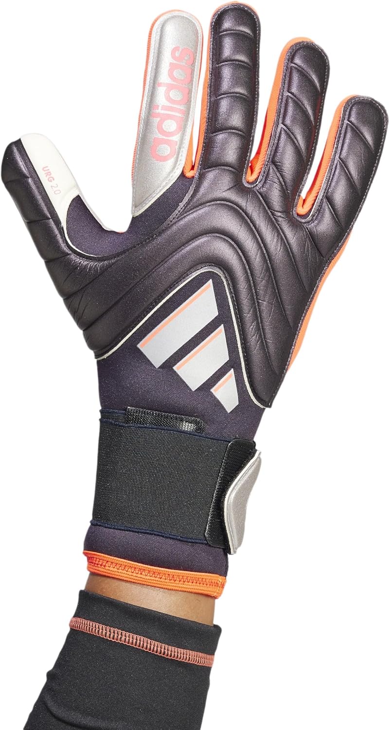 adidas Copa Goalkeeper Pro Glove (Black/Metallic Gold)