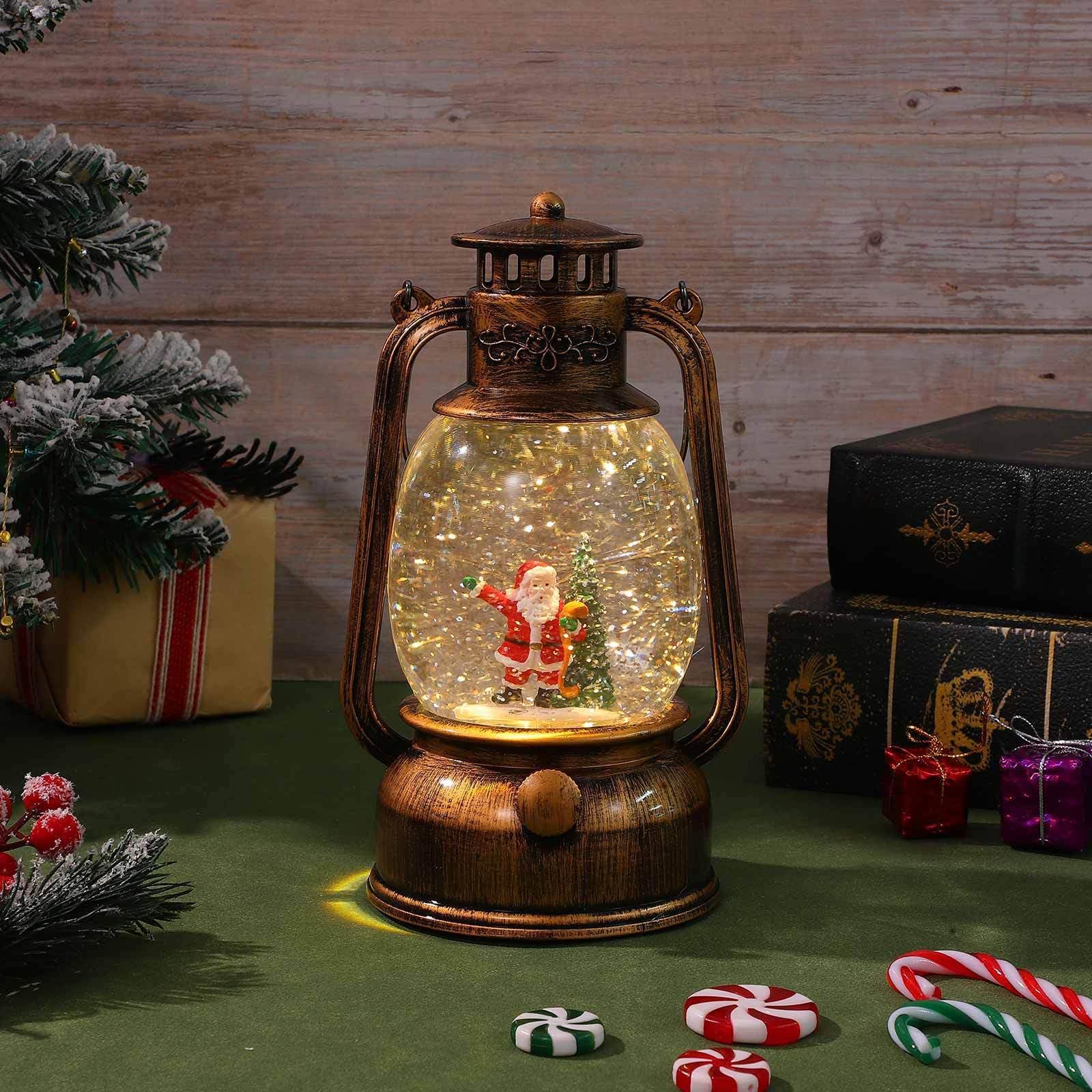 OSALADI Lanterna Natalizia Illuminata con Globo di Neve e Musica, Design Elegante in Vetro e Plastico, Decorazione per Tavolo Feste di Natale, Alimentata a USB o Batteria