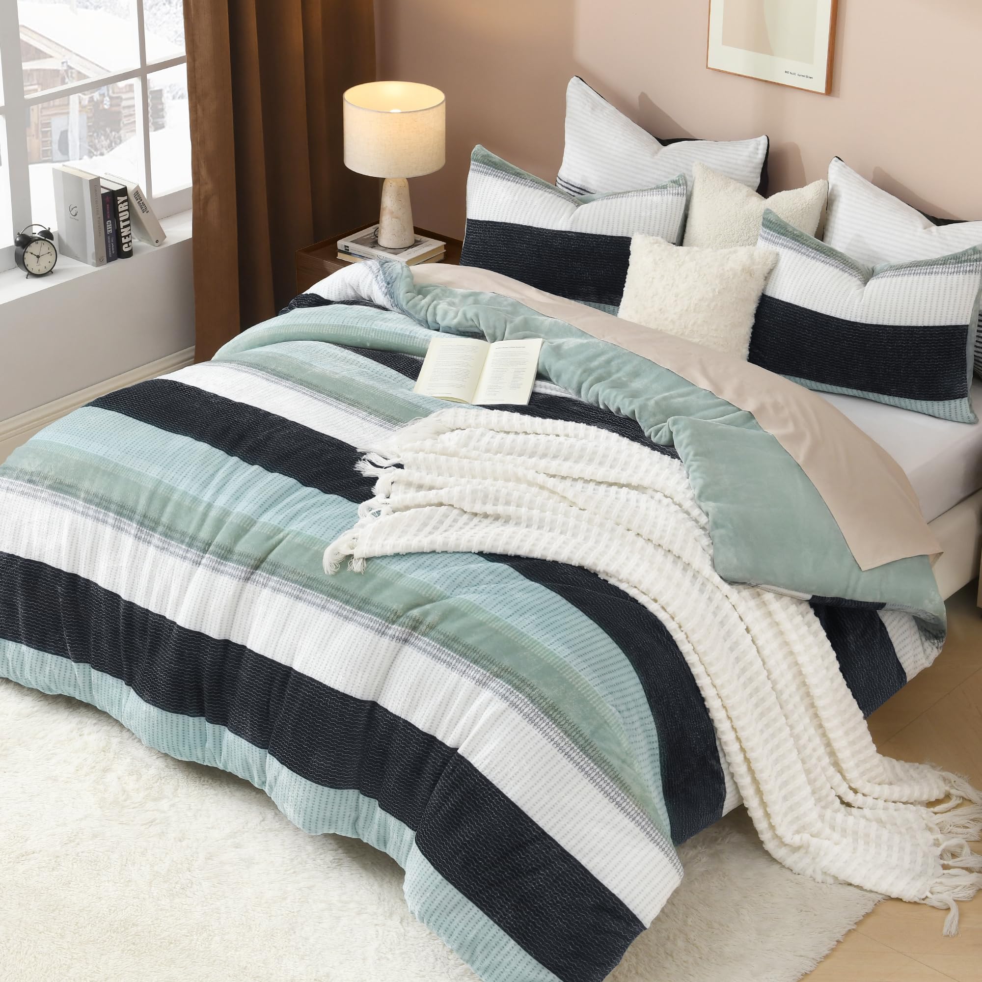 Litanika Fluffy Fleece Comforter Set