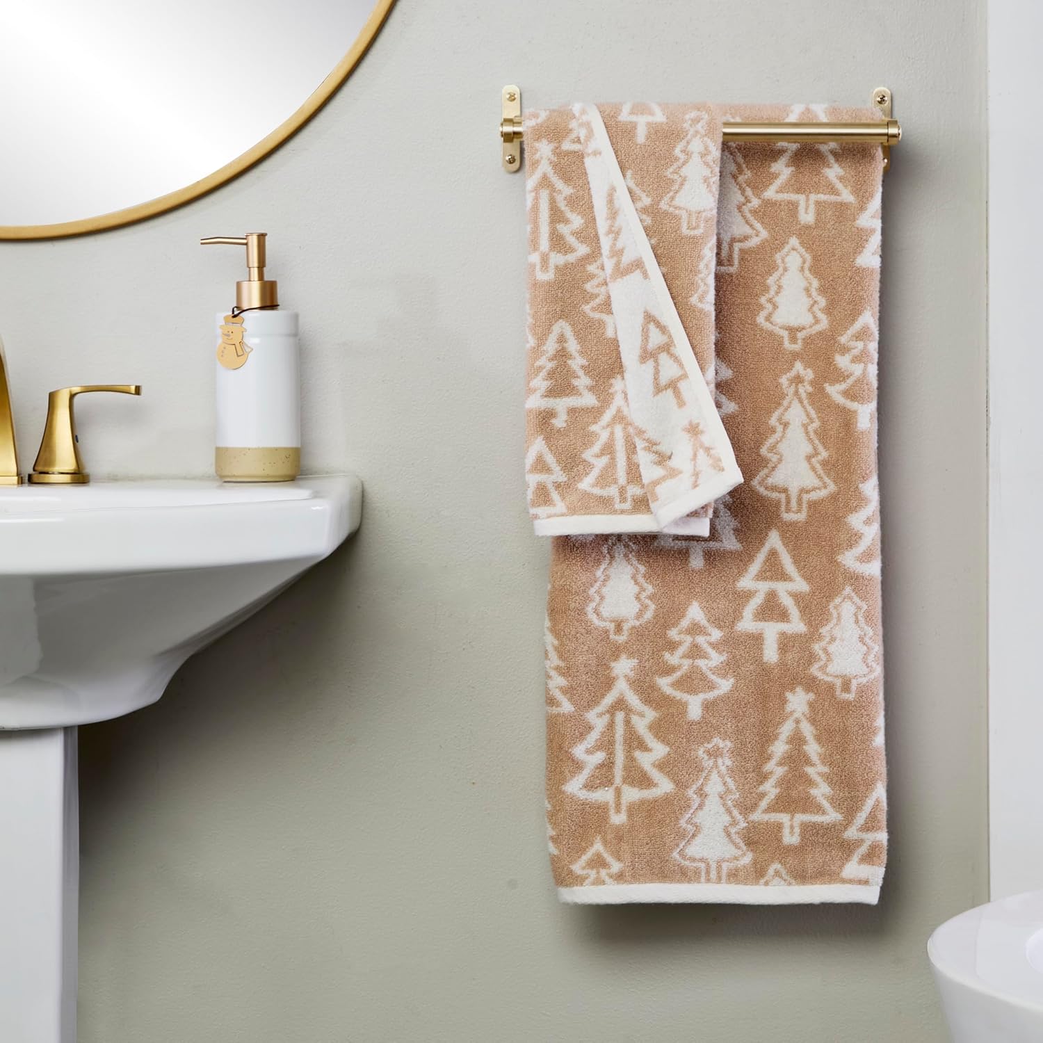 SKL Home Christmas/Winter Mod Tree 100% Cotton Premium Bath Towel, 500 GSM, Soft & Absorbent, Reversible Jacquard, Decorative, Tan