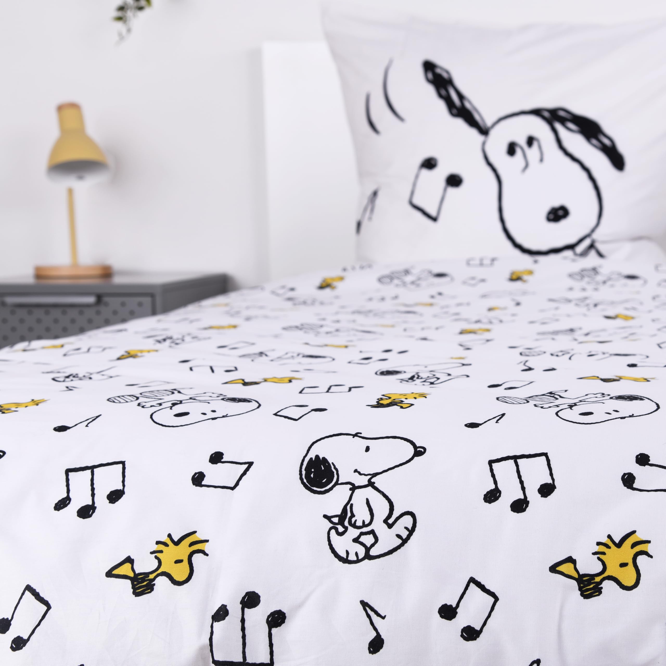 Herding Peanuts Bettwäsche glatt Rhythm of Harmony Snoopy Woodstock 100% Baumwolle 135 x 200 cm und 80 x 80 cm - All-In-One-Outlet-24 -
