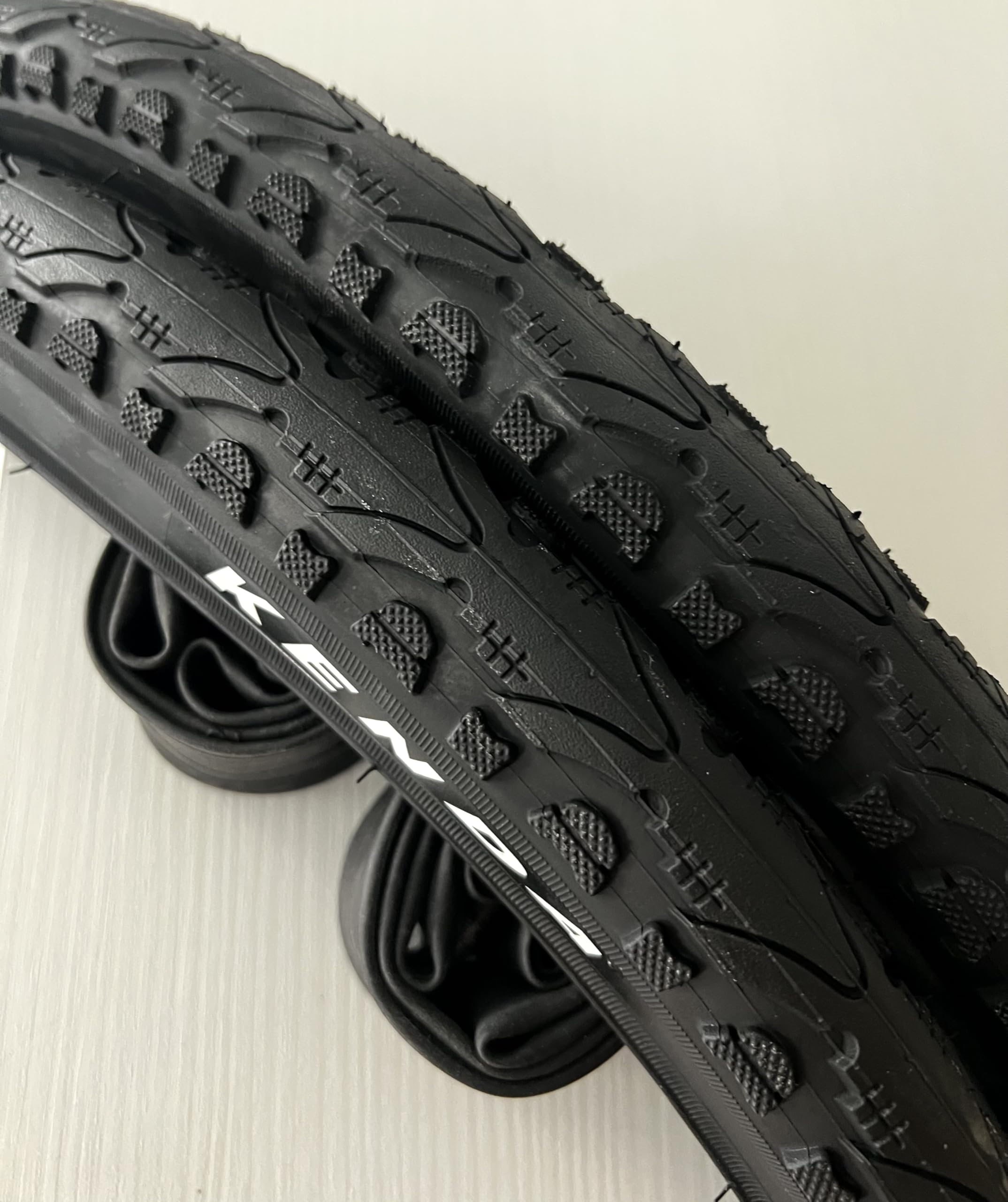 2 COPERTONI NERI KENDA 26 X 1.75 (47-559) + CAMERE D'ARIA PNEUMATICI STRADALI PER MTB MOUNTAIN BIKE BICICLETTA SLICK