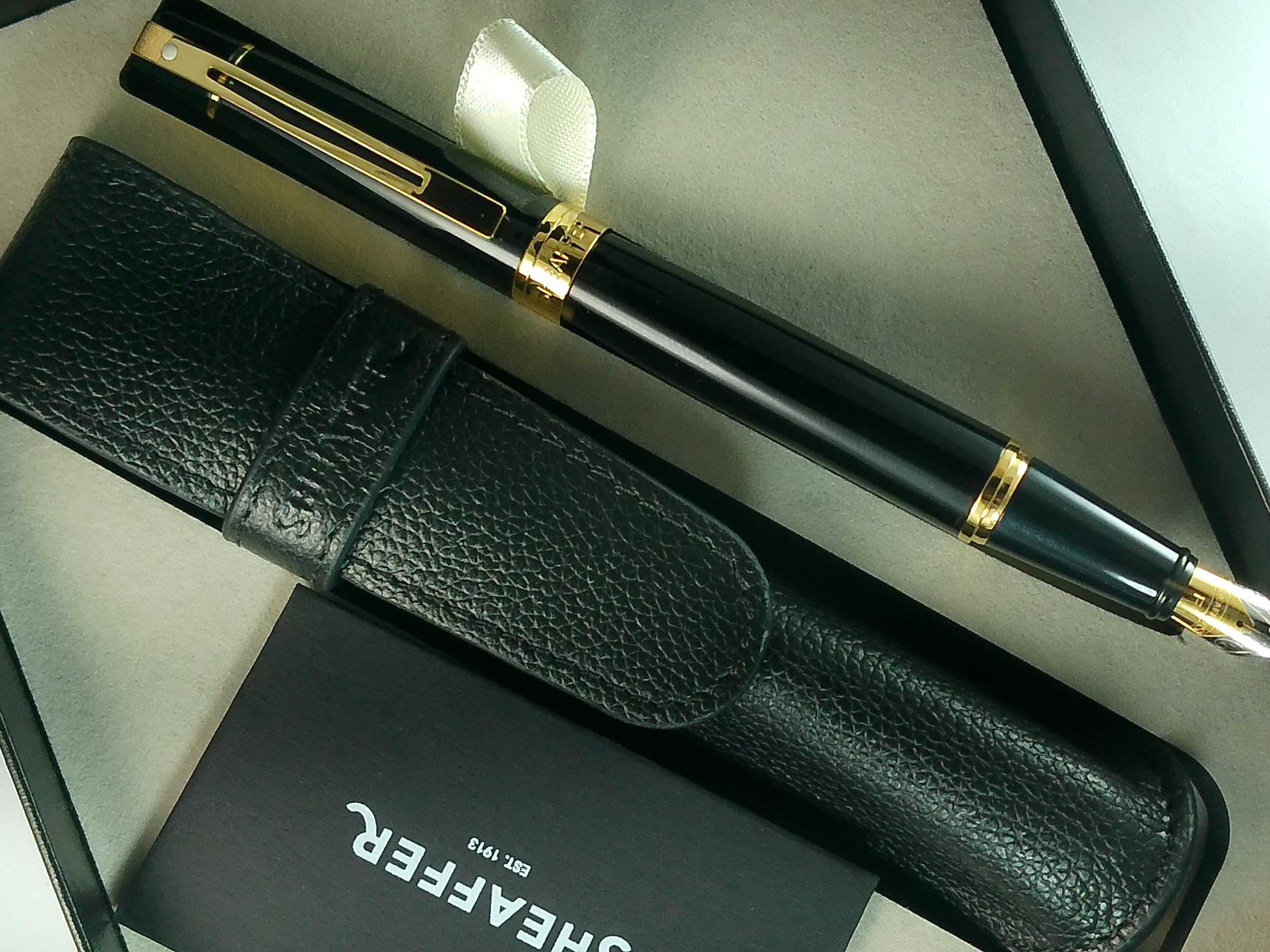 Amazon.co.jp: Sheaffer 300 光沢ブラック ゴールドトリムペンとレザー