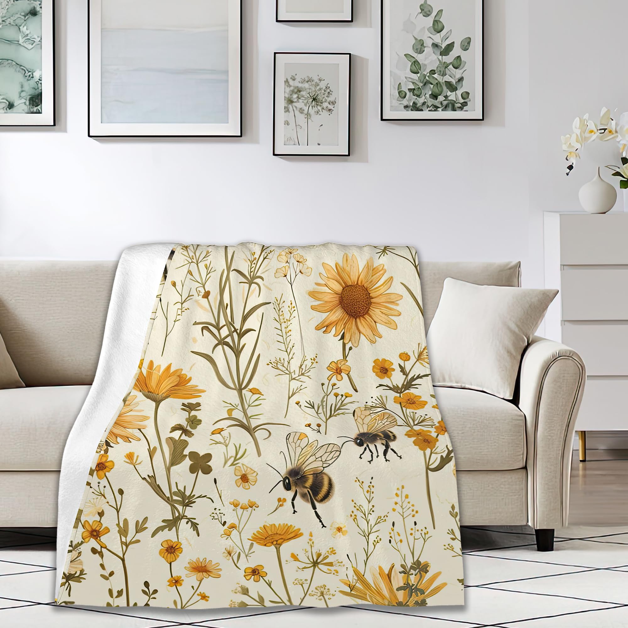 CIAIDU Blanket Yellow Wildflowers Lightweight Soft Throw Blanket for Girls Teens Women Cute Bees Fuzzy Blanket Home Room Decor 50x60 Inches - Image 4
