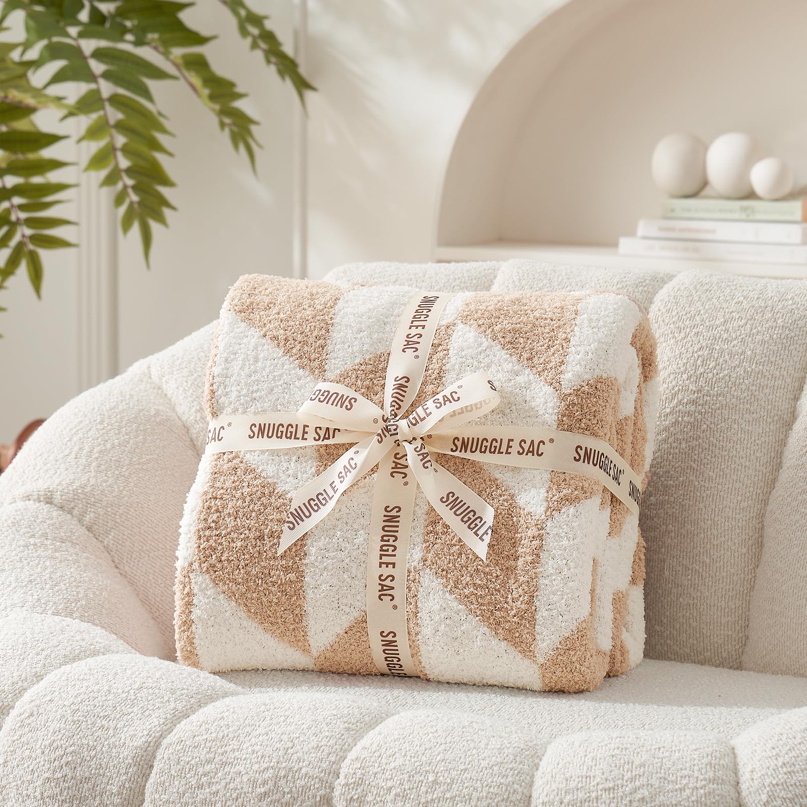 Snuggle Sac Beige Twin Size Blankets for Bed, Super Soft Warm Blankets Oversized Cozy Knit Fuzzy Blanket for Living Room, Chevron Beige,60x80 inches