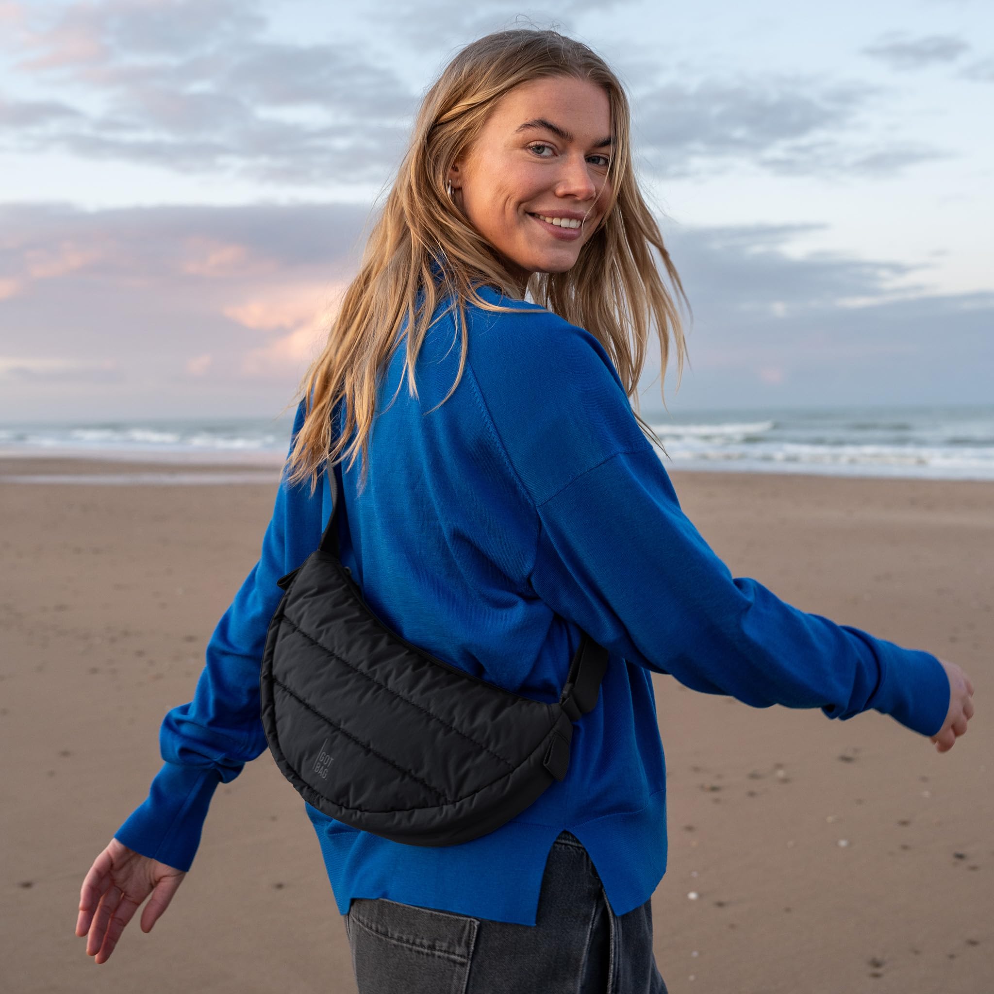 GOT BAG Puffer Moon Bag Small | Pikowana Torebka Półksiężyc | Wodoodporna Nerka Crossbody | Przybrzeżne Odpady Plastikowe